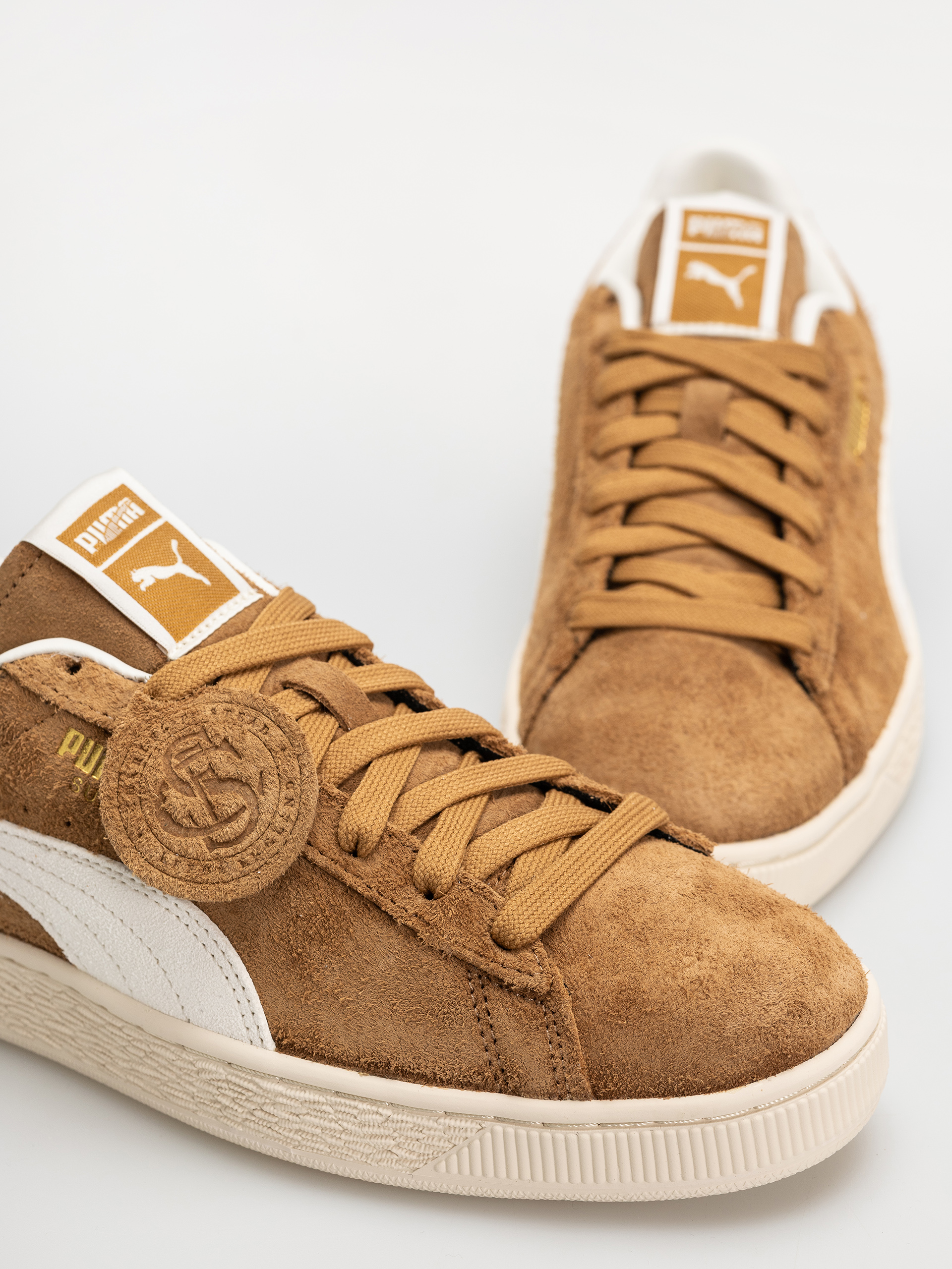 Обувки Puma Suede Charles F.Stead V (honey butter/puma white)