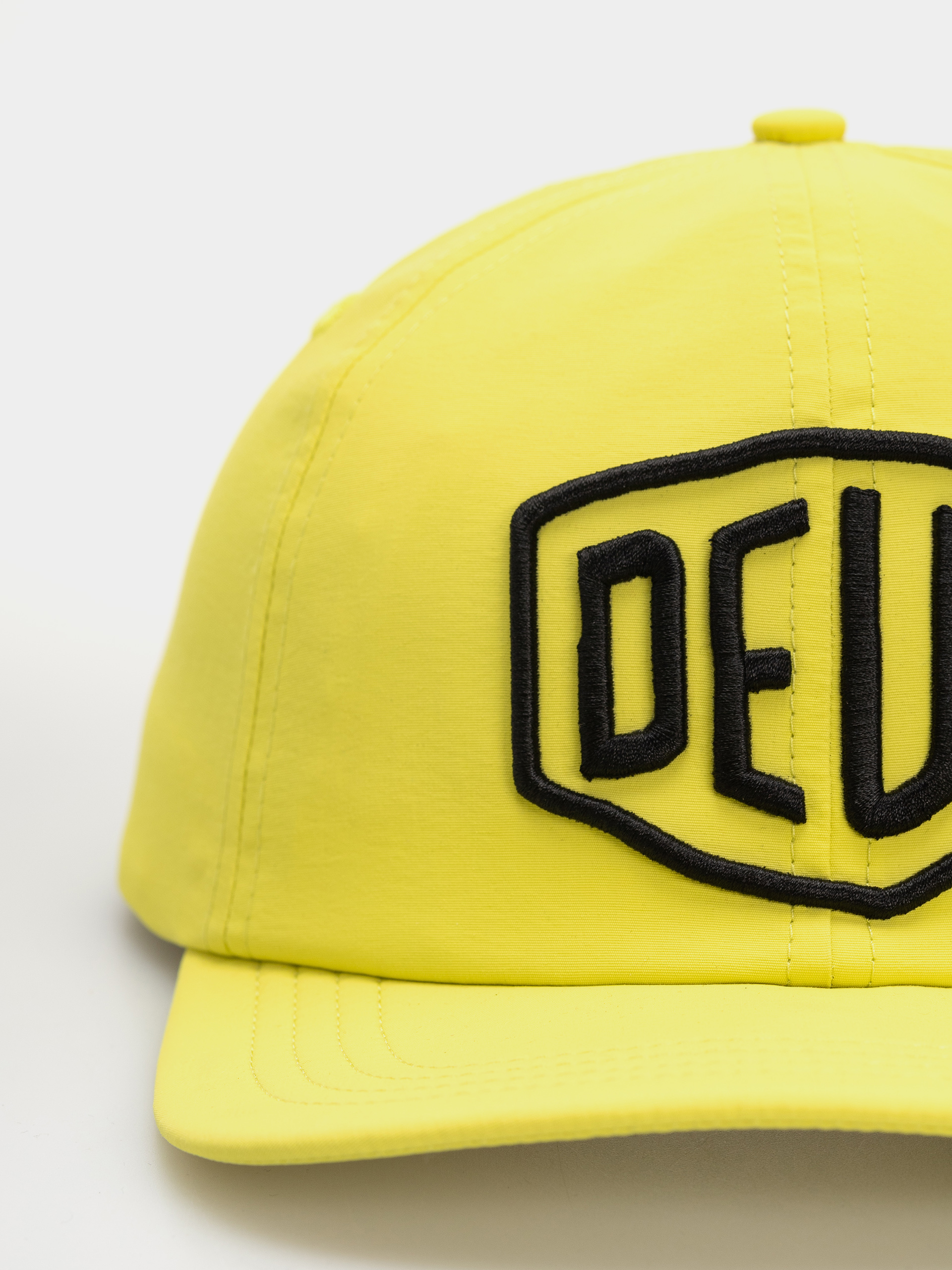 Шапка с козирка Deus Ex Machina Shield Nylon (canary yellow)