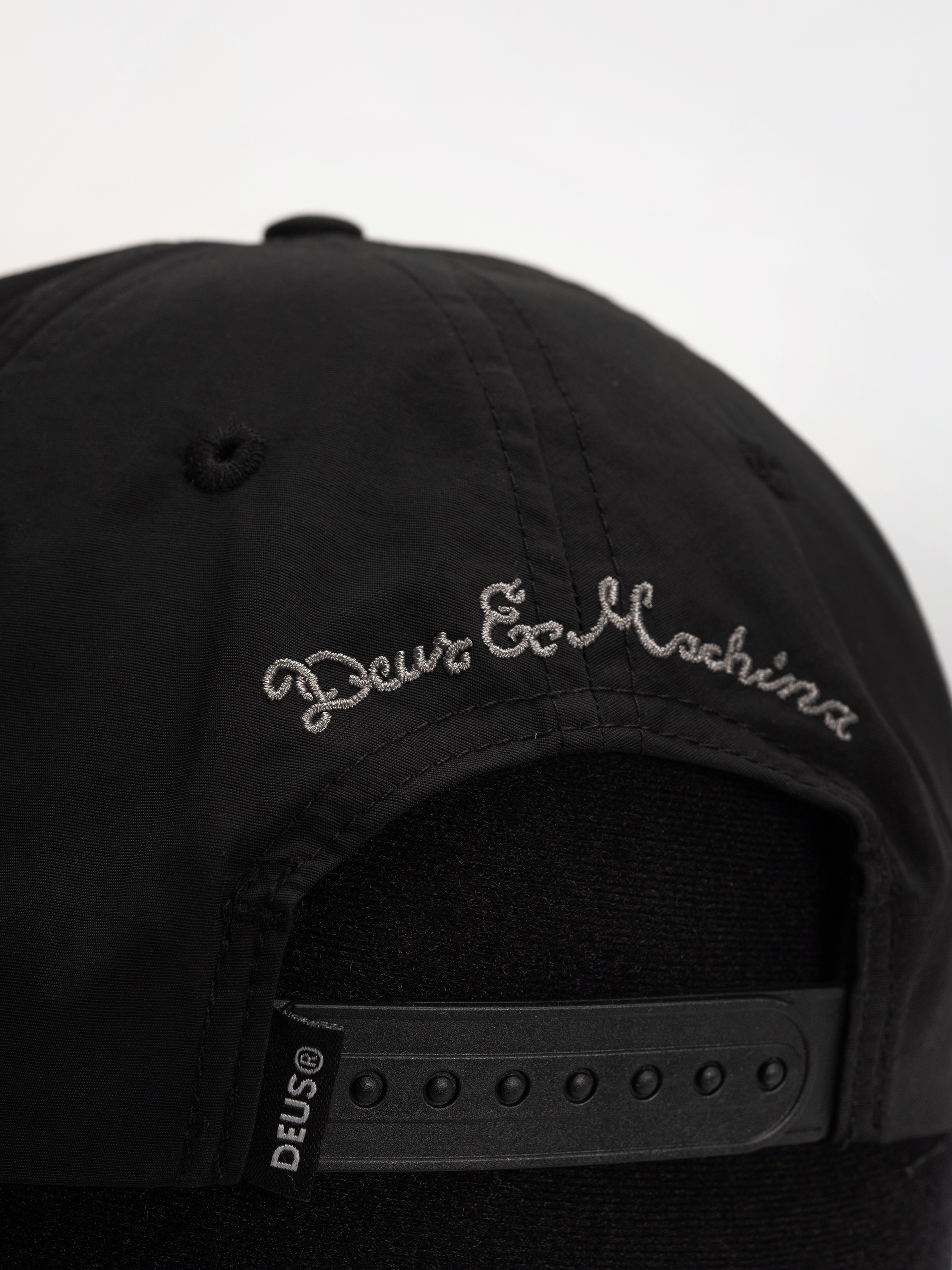 Шапка с козирка Deus Ex Machina Shield Nylon (black)