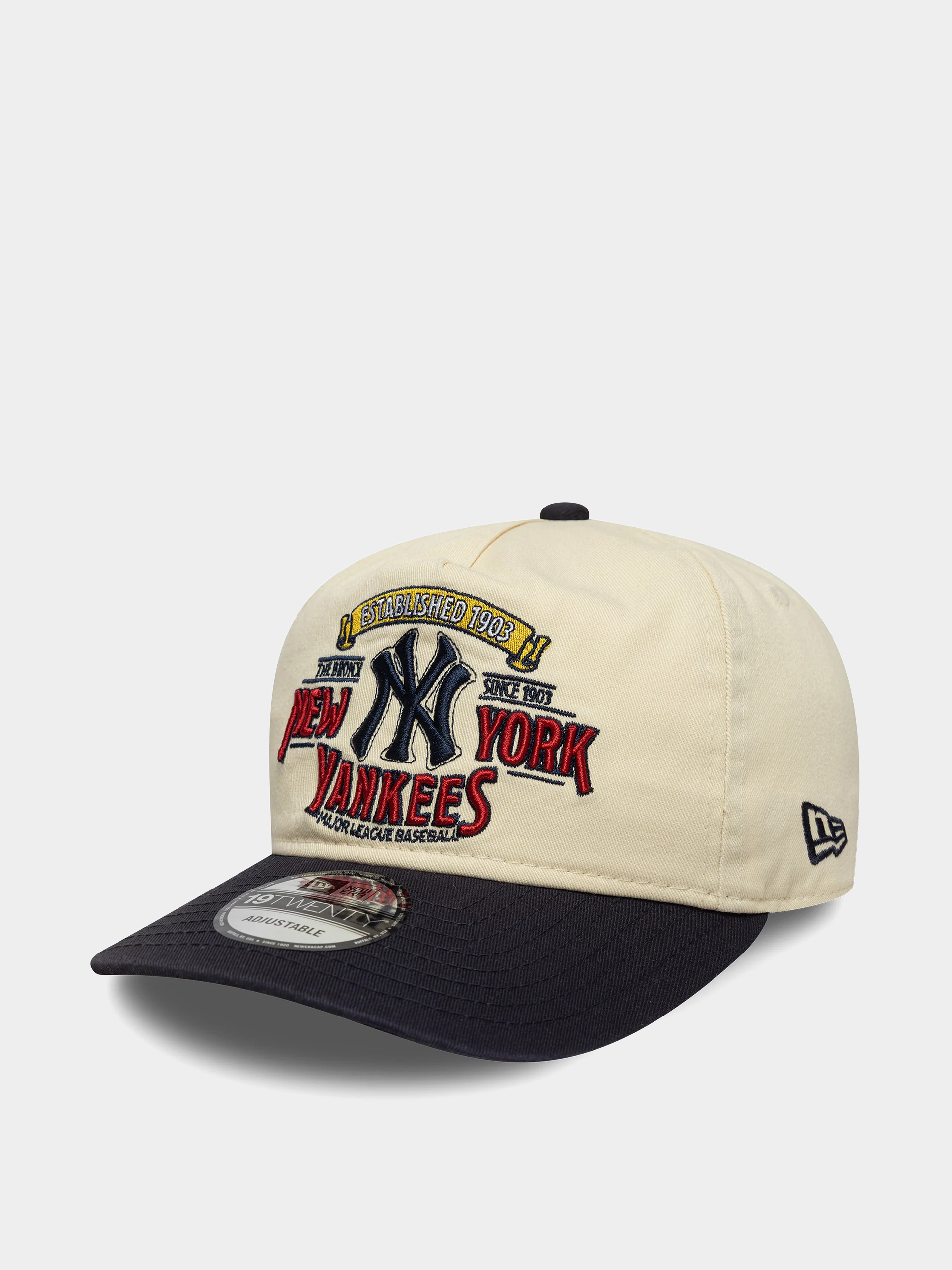 u0428u0430u043fu043au0430 u0441 u043au043eu0437u0438u0440u043au0430 New Era Washed Graphic 19Twenty New York Yankees (light cream/navy)
