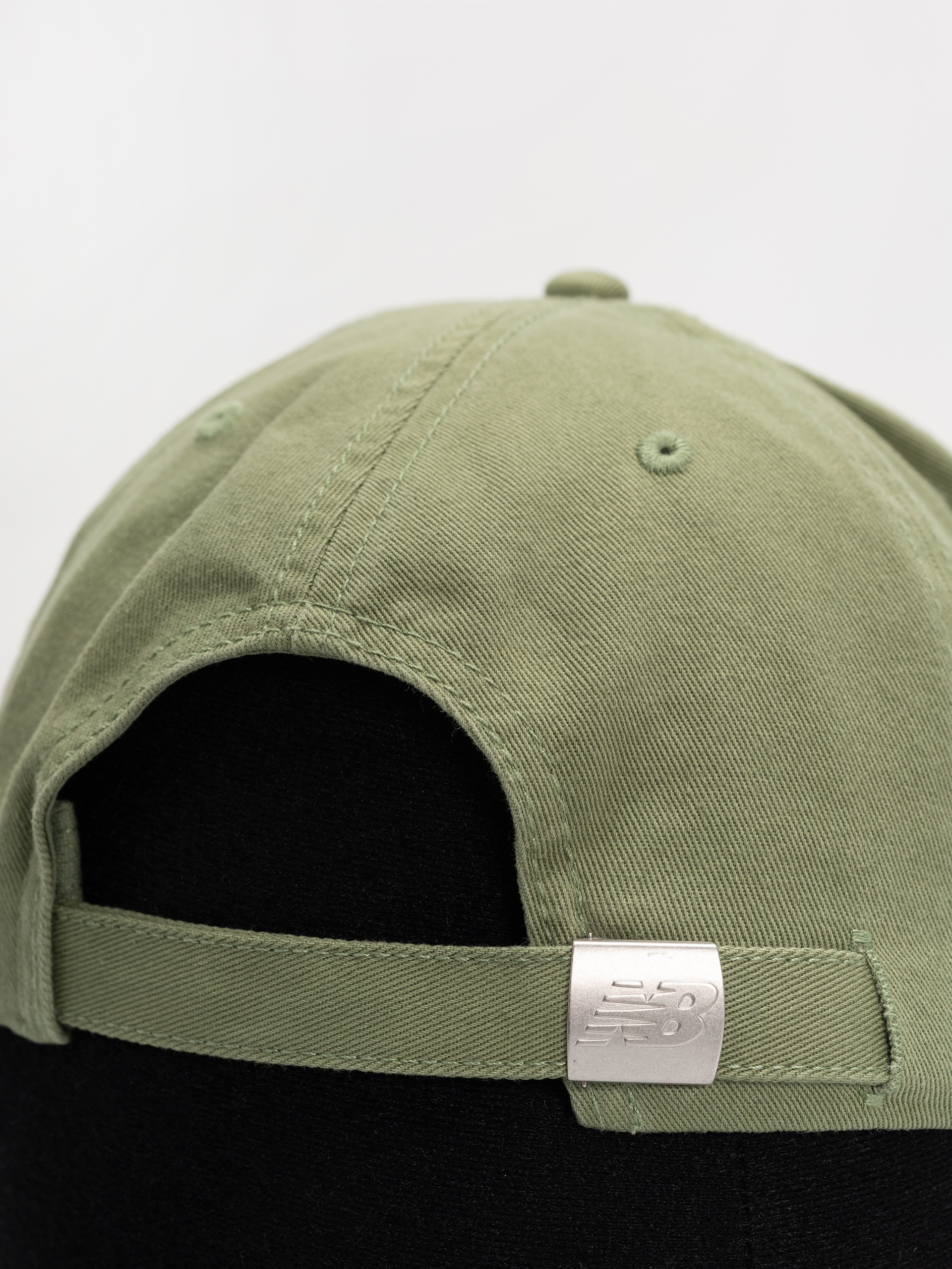 Шапка с козирка New Balance 6 Panel Chain Stitch Logo (oregano)