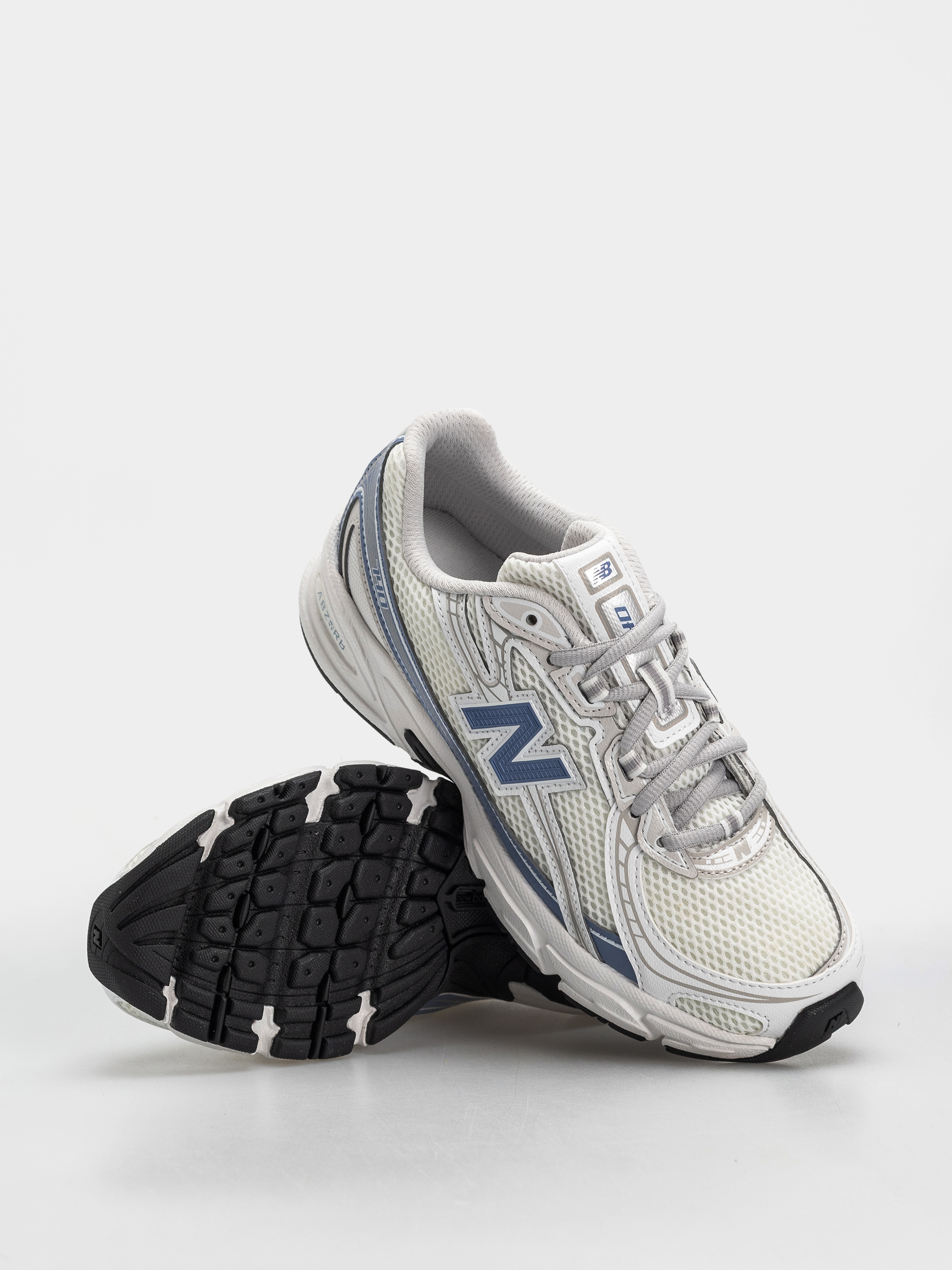 Обувки New Balance 740 JR (103 white/fairweather blue)