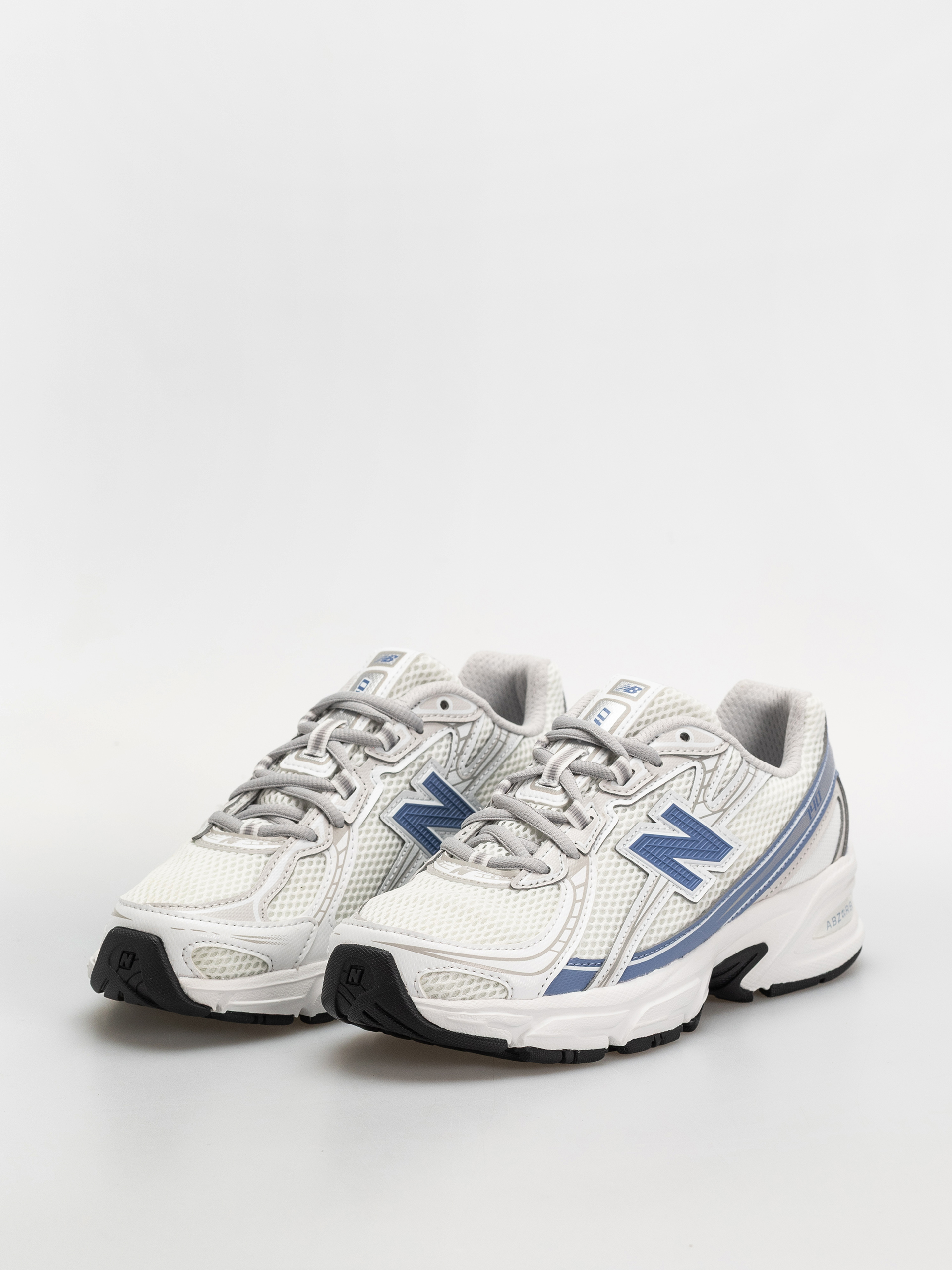 Обувки New Balance 740 JR (103 white/fairweather blue)