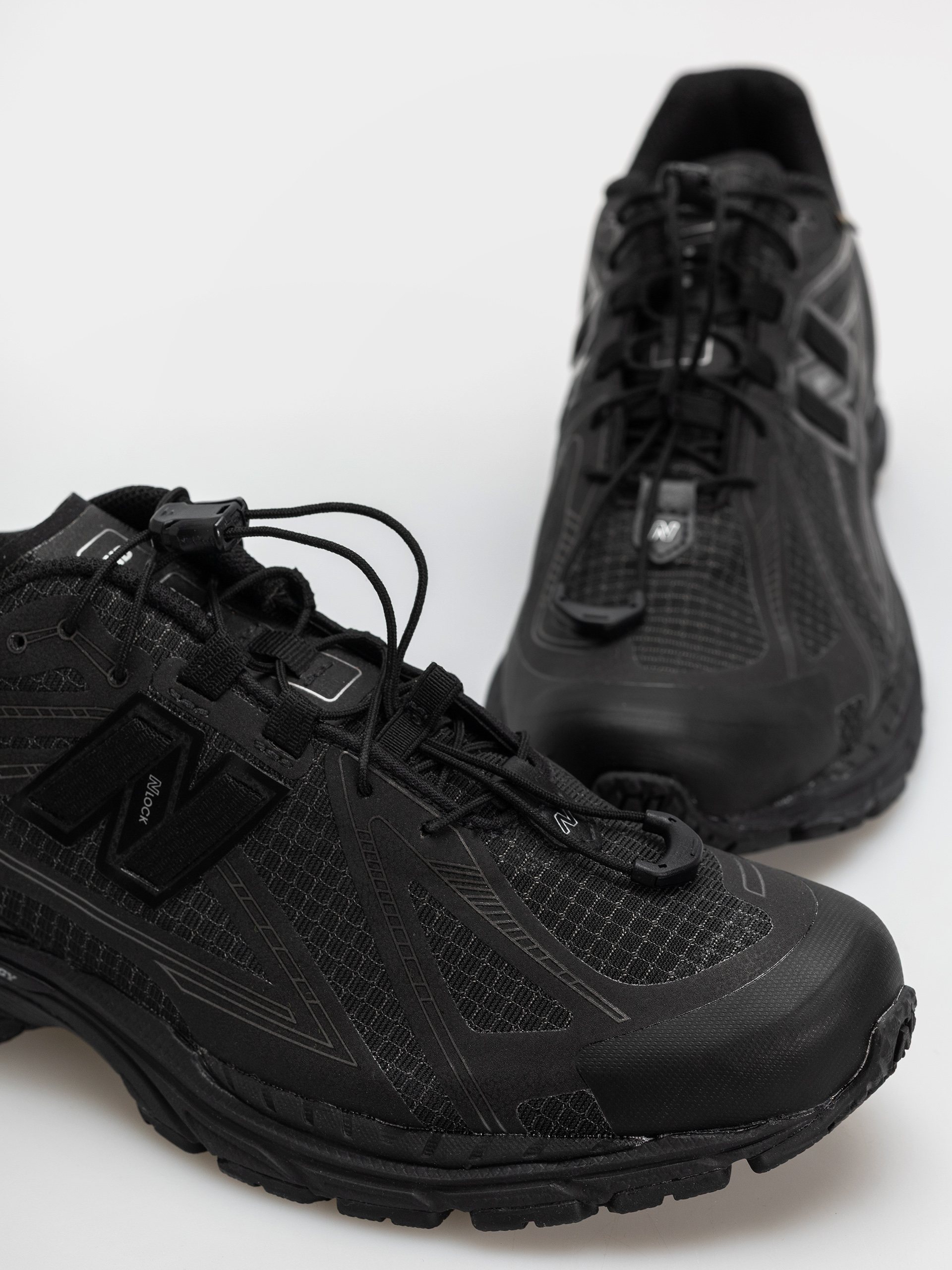 Обувки New Balance 1906 (black/alkaline green)