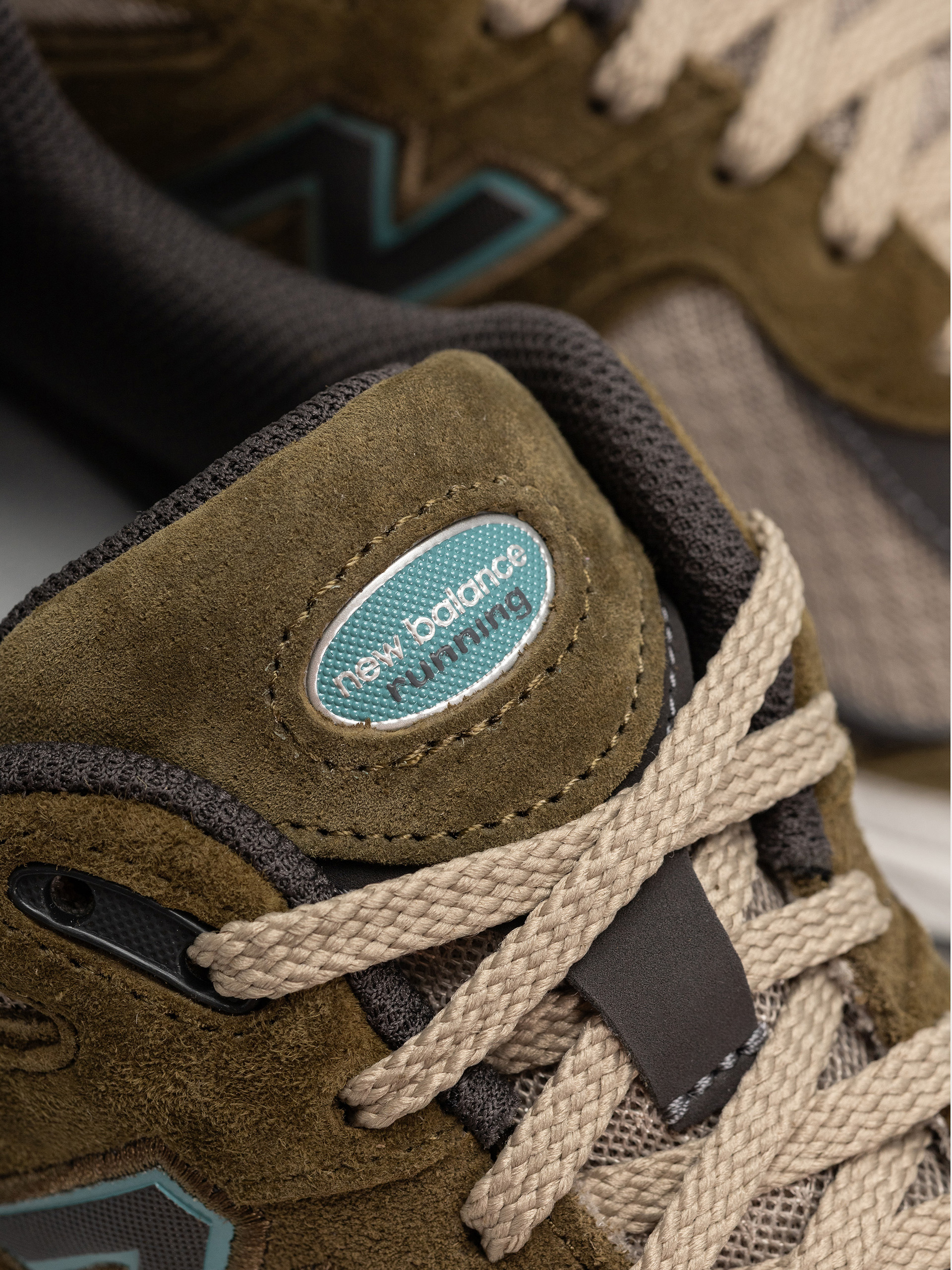 Обувки New Balance 2002 (woodland/stoneware)