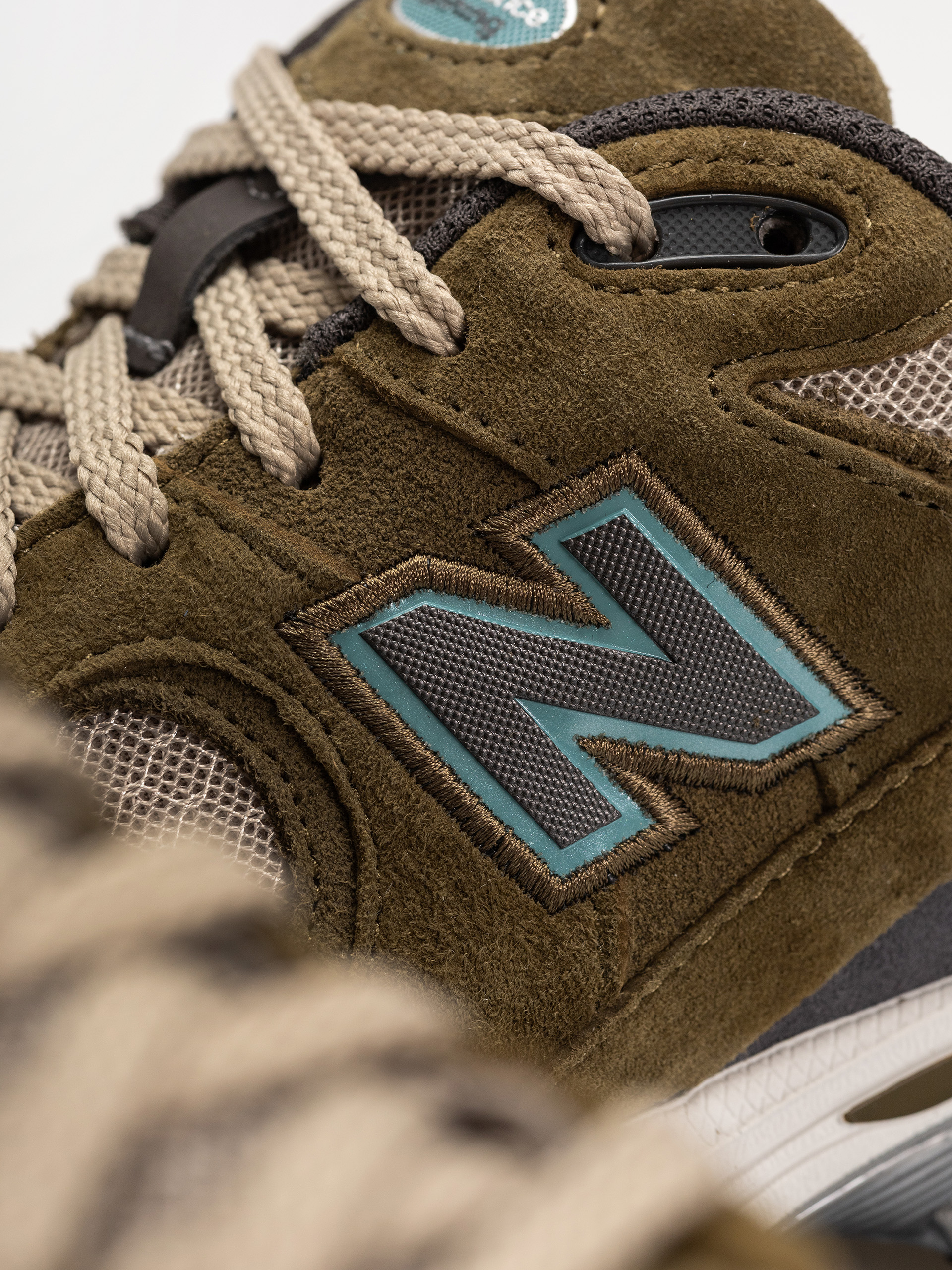 Обувки New Balance 2002 (woodland/stoneware)