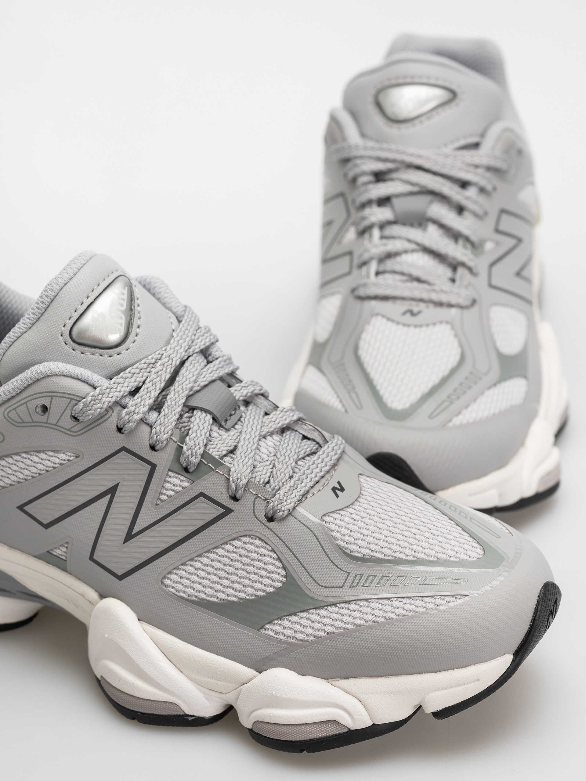 Обувки New Balance 9060 (raincloud/slate grey)