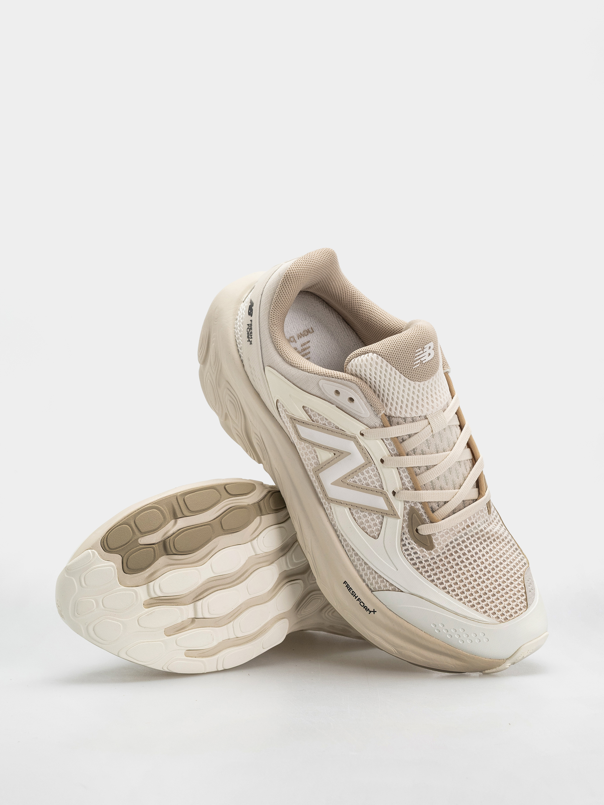 Обувки New Balance UTRN (linen/sea salt)