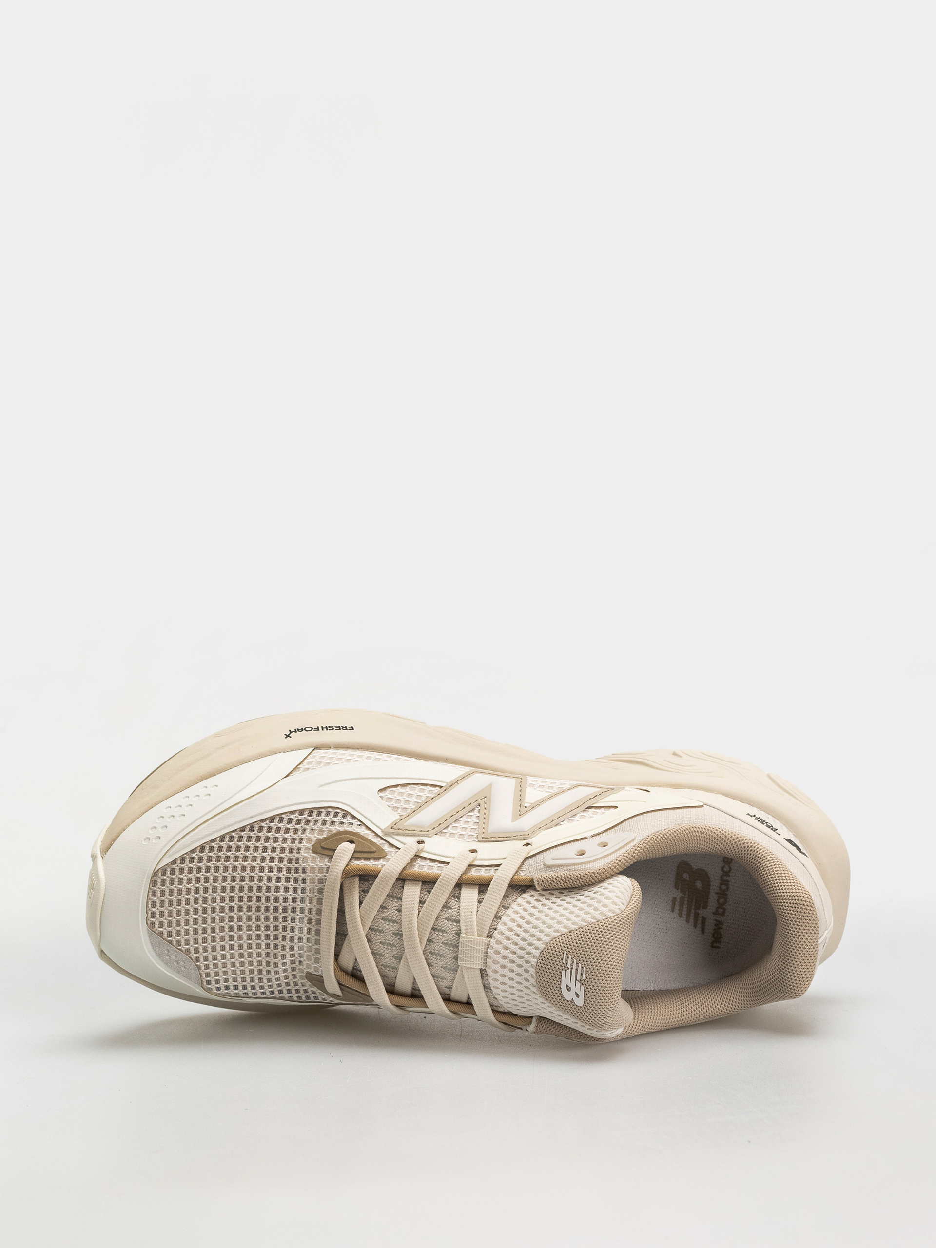 Обувки New Balance UTRN (linen/sea salt)