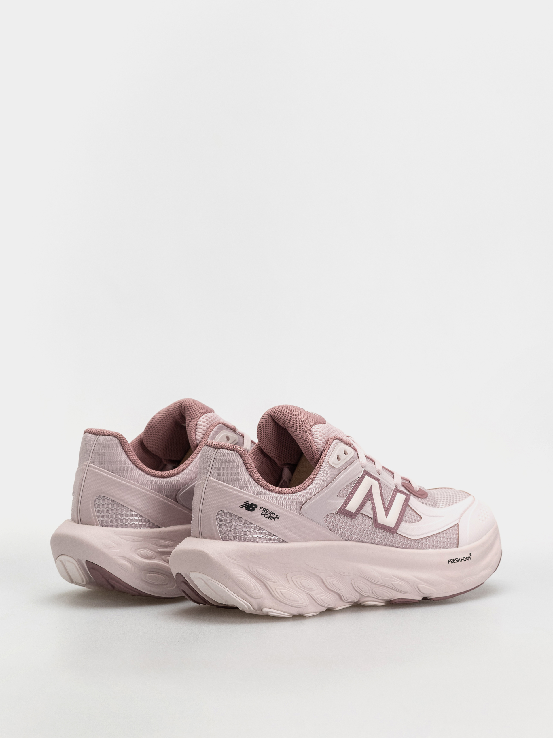 Обувки New Balance UTRN (stone pink/rosewood)