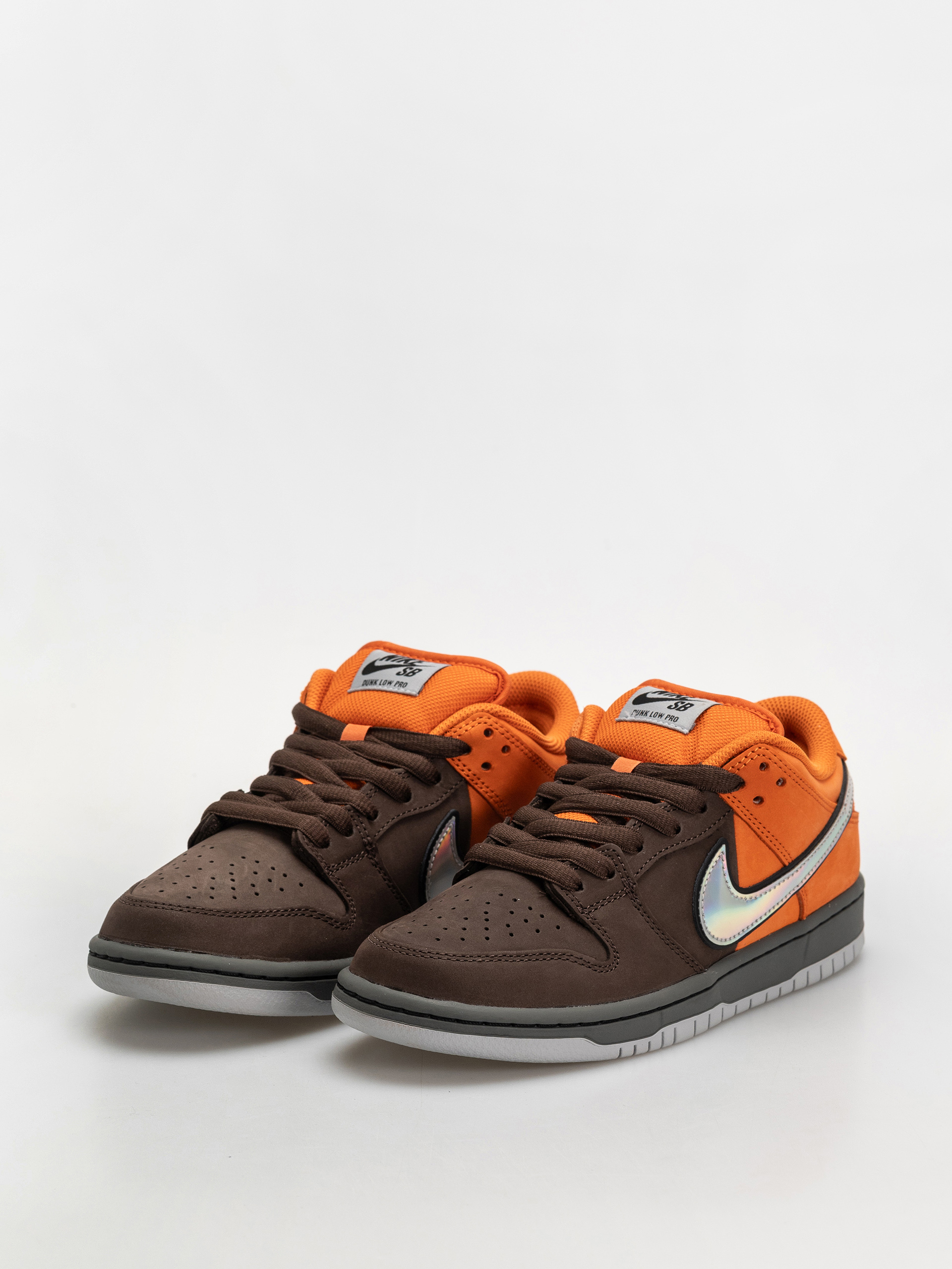 Обувки Nike SB Dunk Low Pro (safety orange/wolf grey baroque brown)