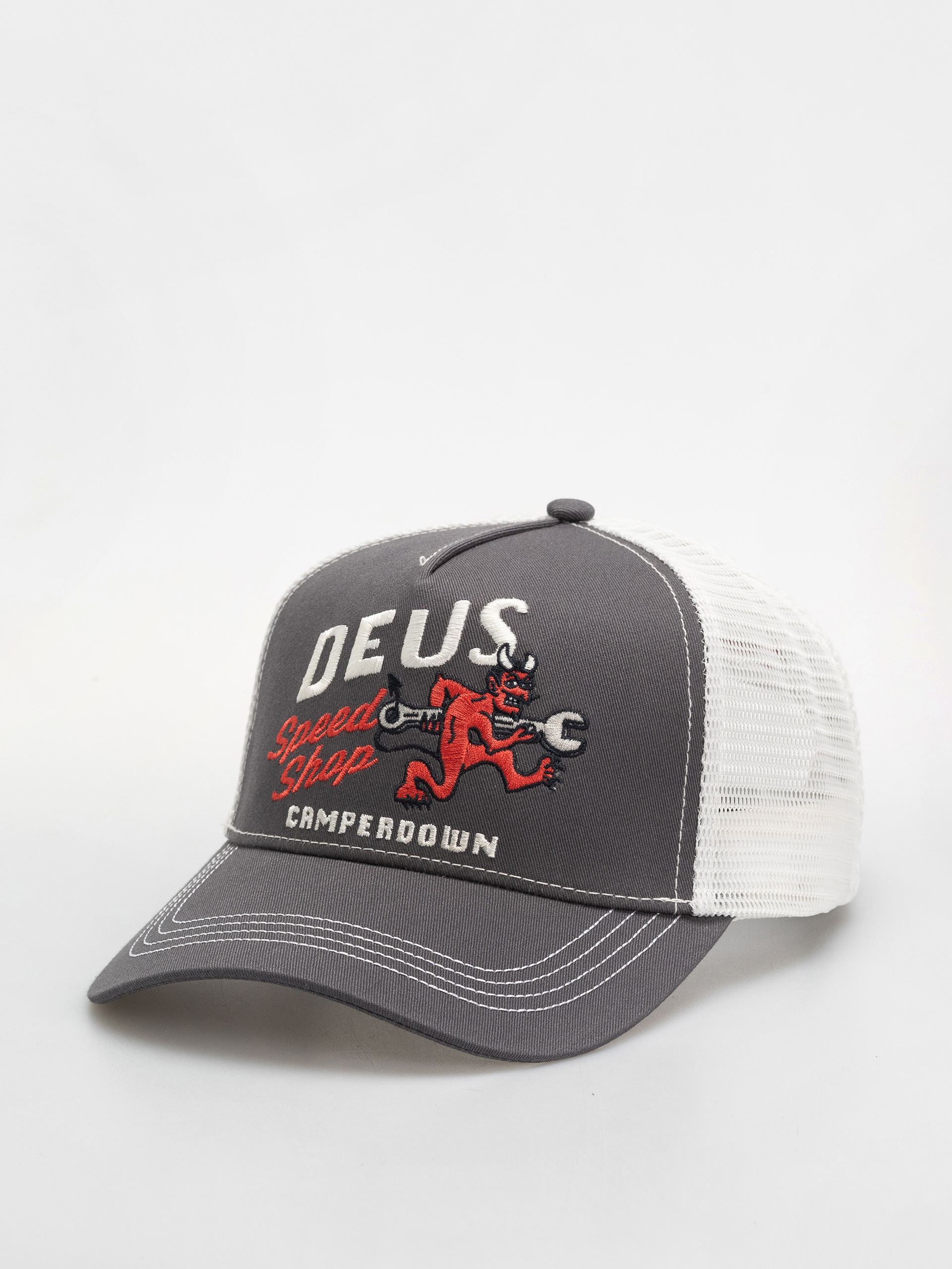 Шапка с козирка Deus Ex Machina Dogleg Trucker (dark grey)