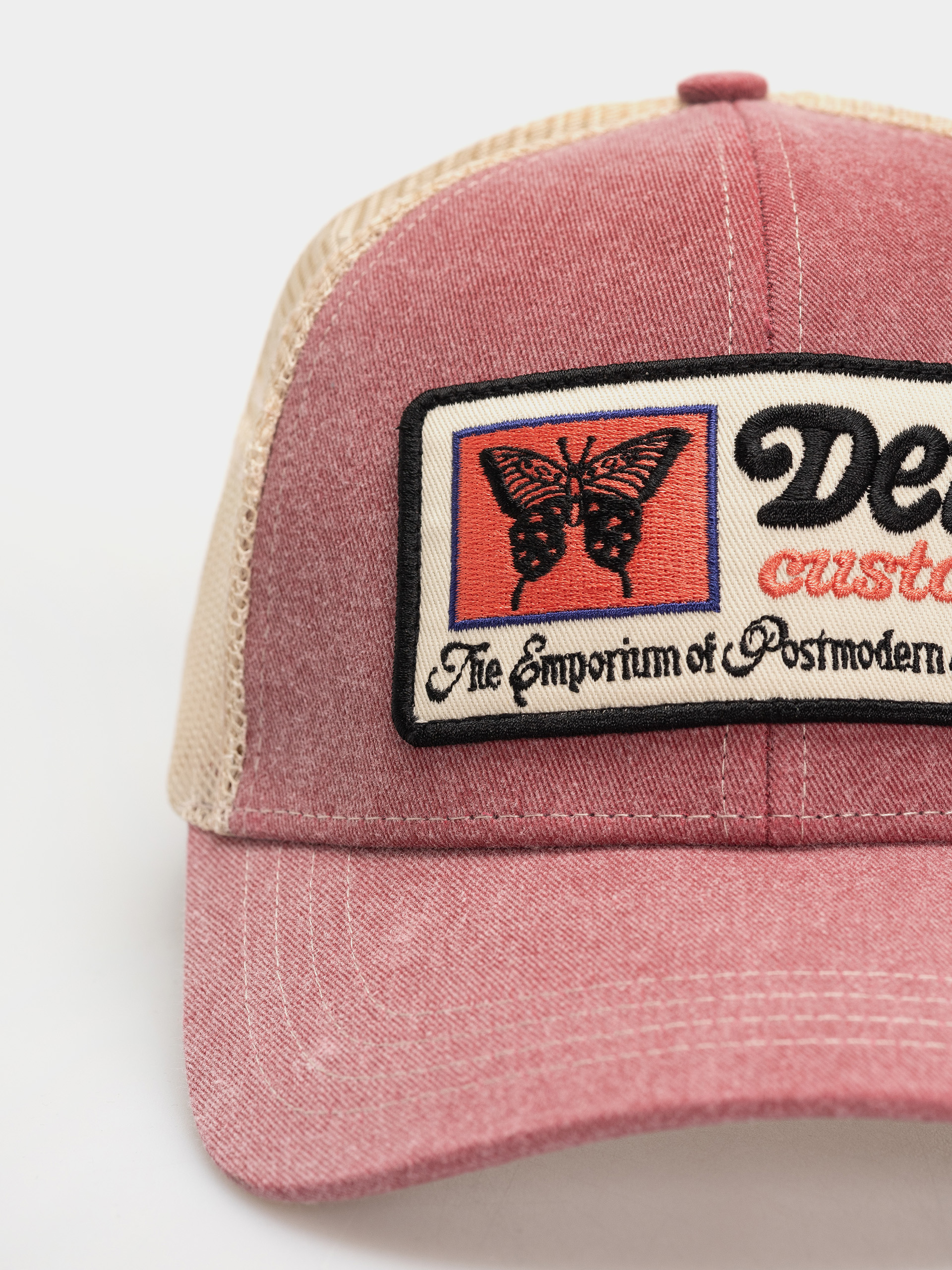 Шапка с козирка Deus Ex Machina Slapstick Trucker (melon red)