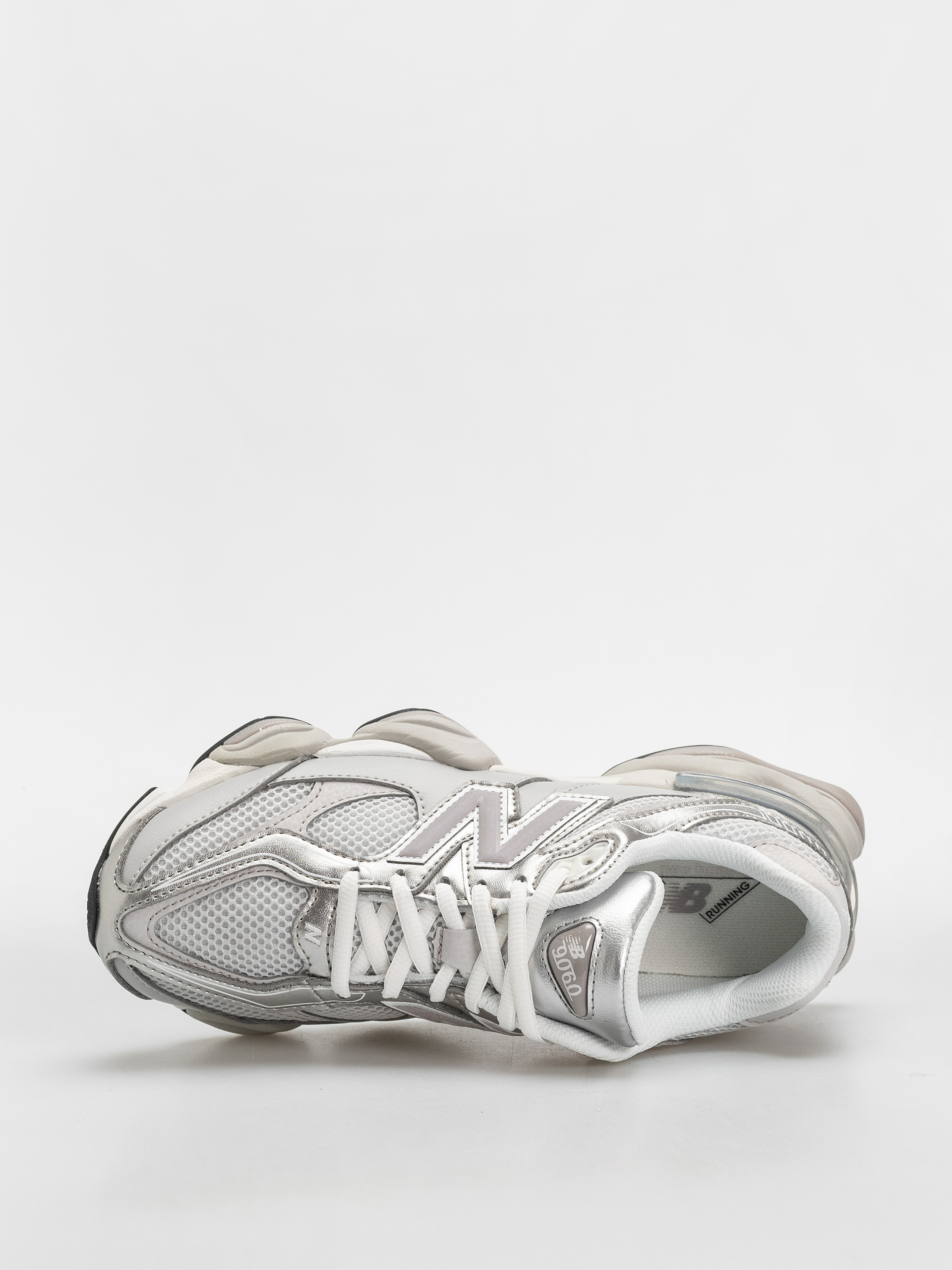 Обувки New Balance 9060 (raincloud/truffle salt)