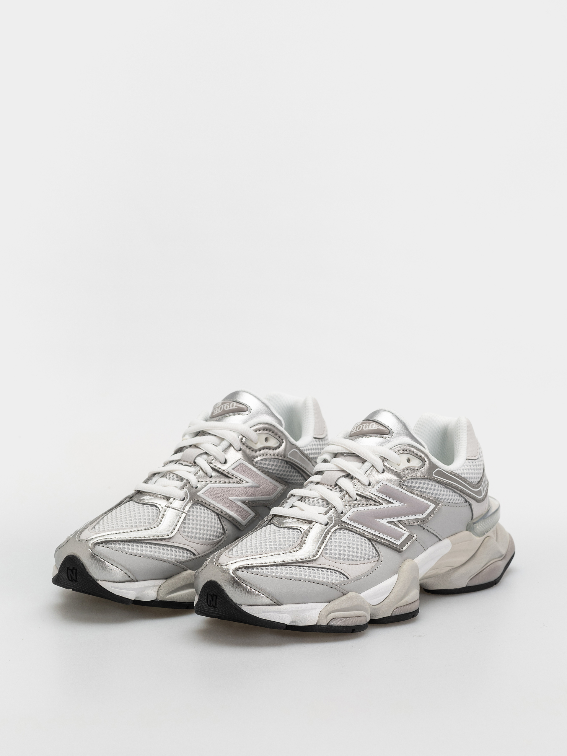 Обувки New Balance 9060 (raincloud/truffle salt)