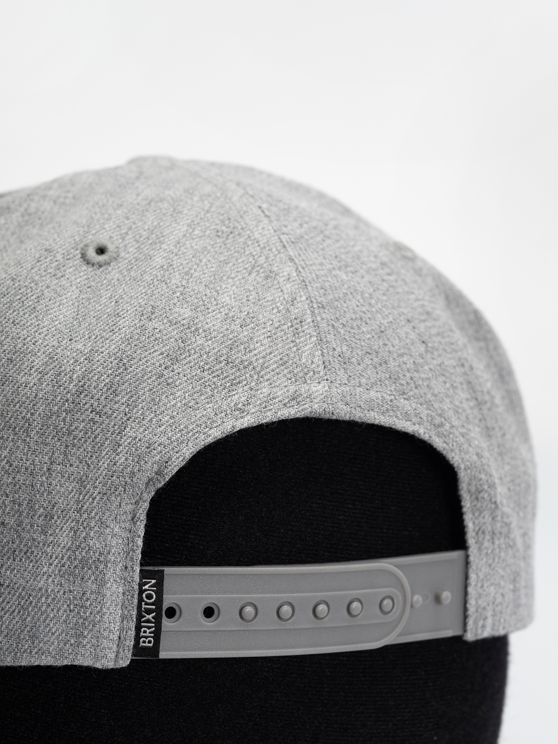 Шапка с козирка Brixton Crest C Mp Snapback (light heather grey/light heath)