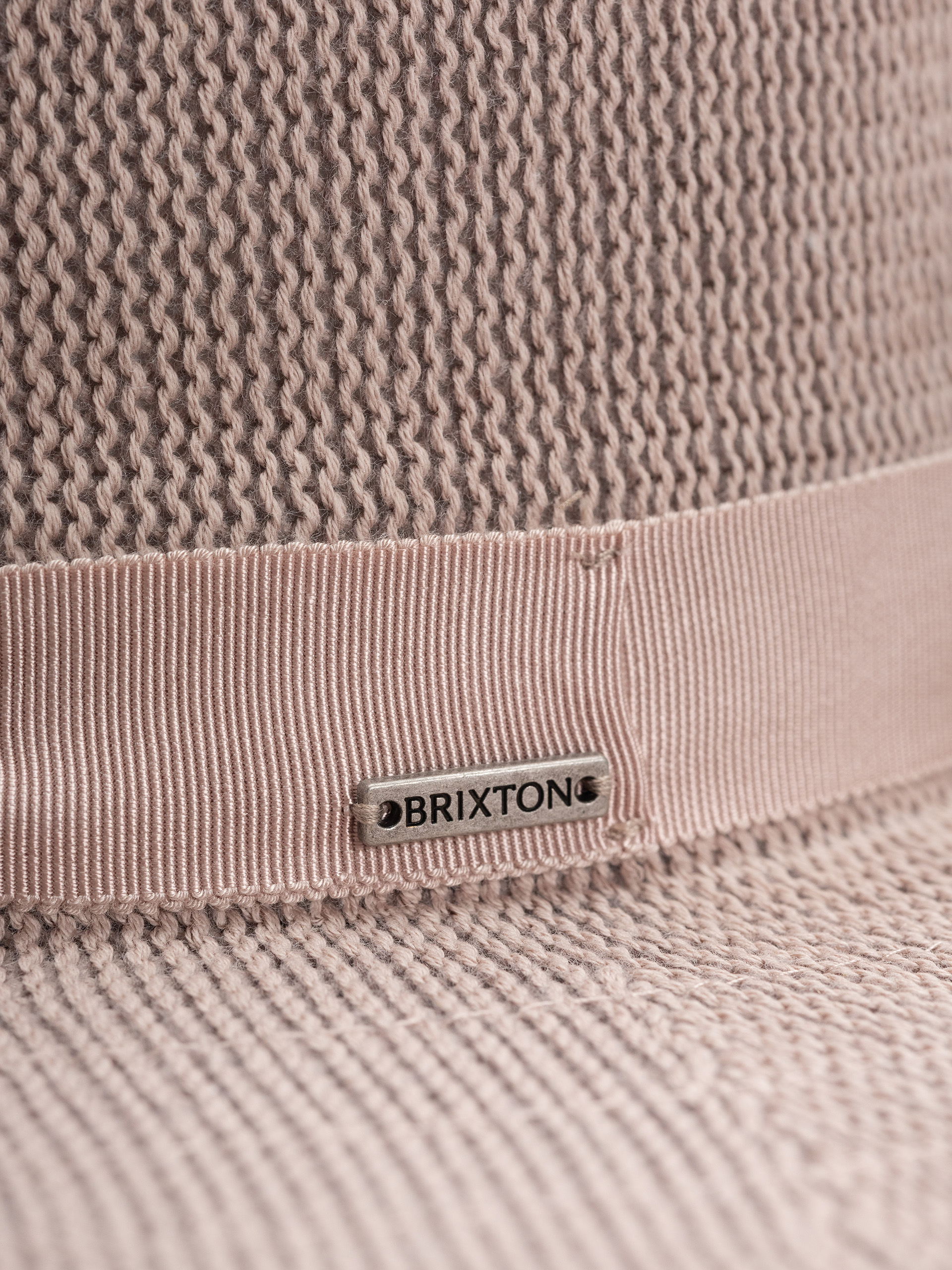 Шапка с периферия Brixton Lyons Knit Packable Wmn (chalk pink)