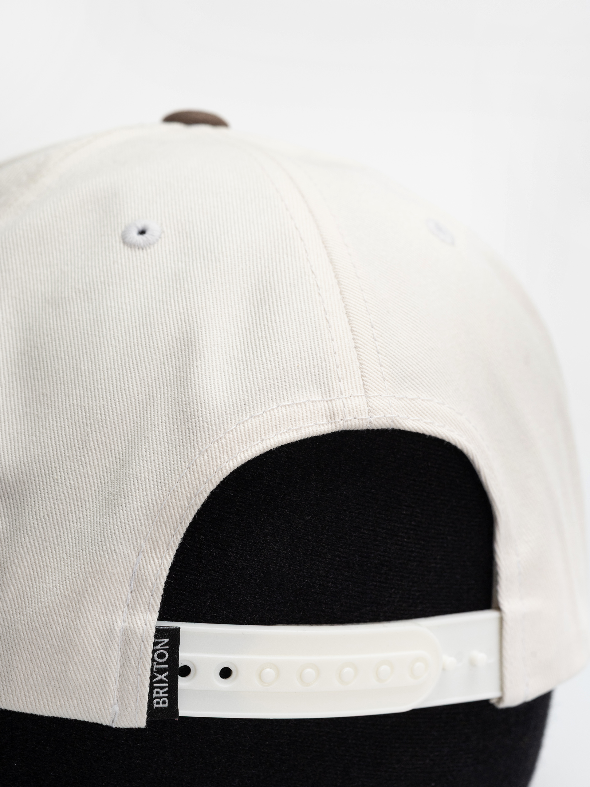 Шапка с козирка Brixton Rhett Mp Snpk (off white/pinecone brown)
