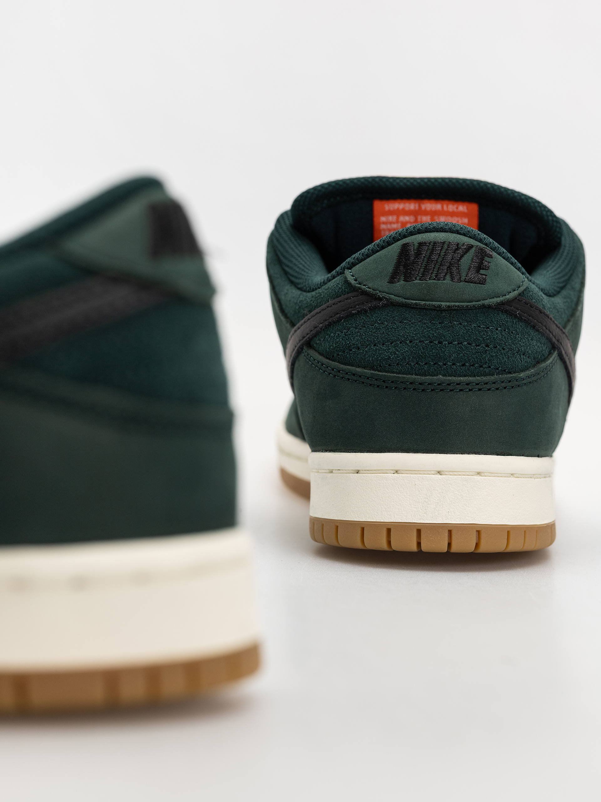Обувки Nike SB Dunk Low Pro (deep fir/black fir sail)