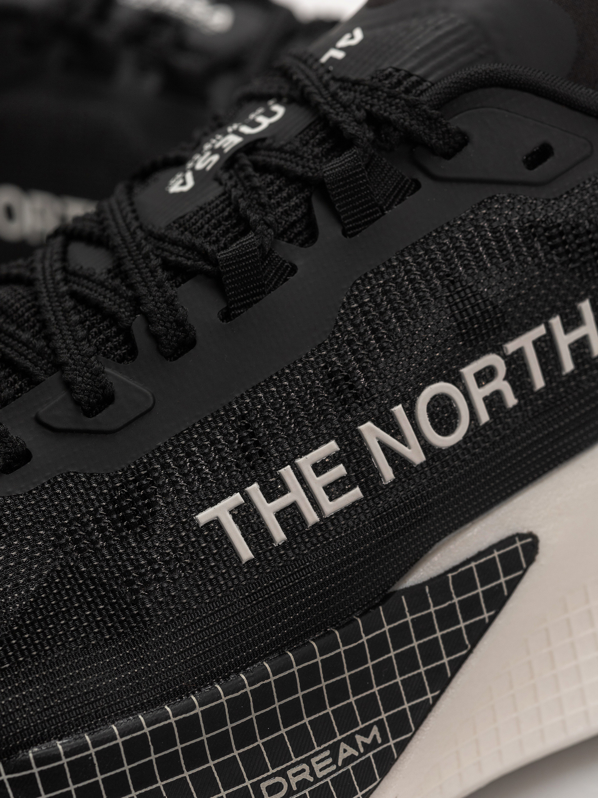 Обувки The North Face Altamesa 500 V2 (tnf black/white)