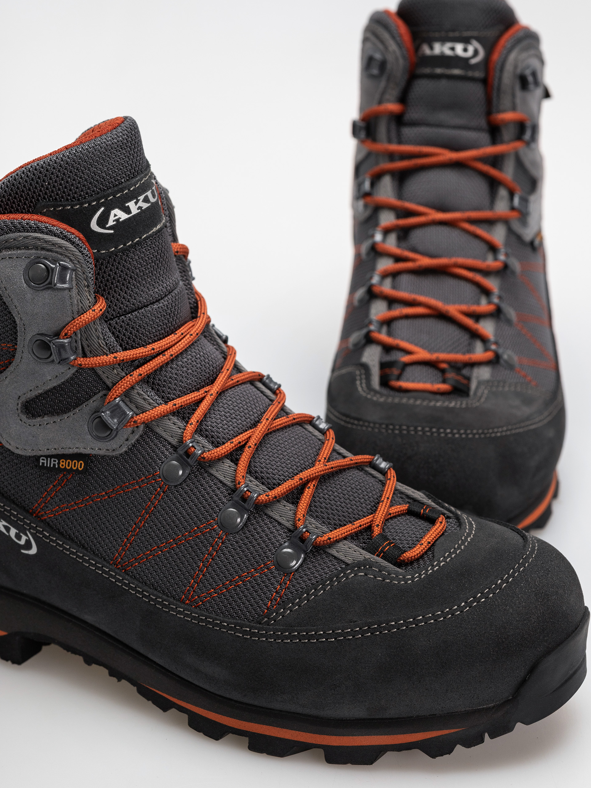 Обувки AKU Trekker Lite III GTX (anthracite/rust)
