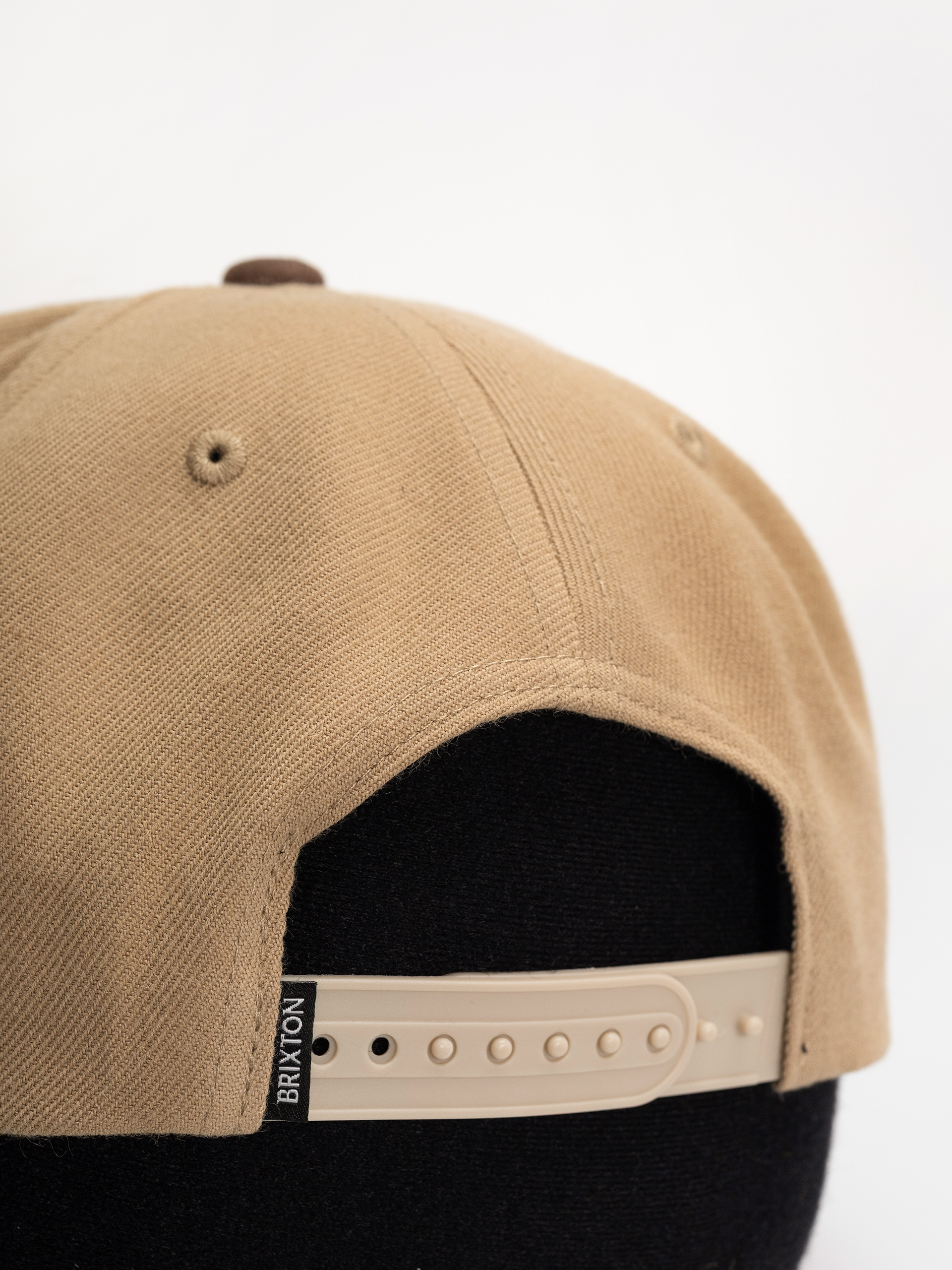 Шапка с козирка Brixton Linwood C Netplus Mp Snpk (sand/pinecone brown)