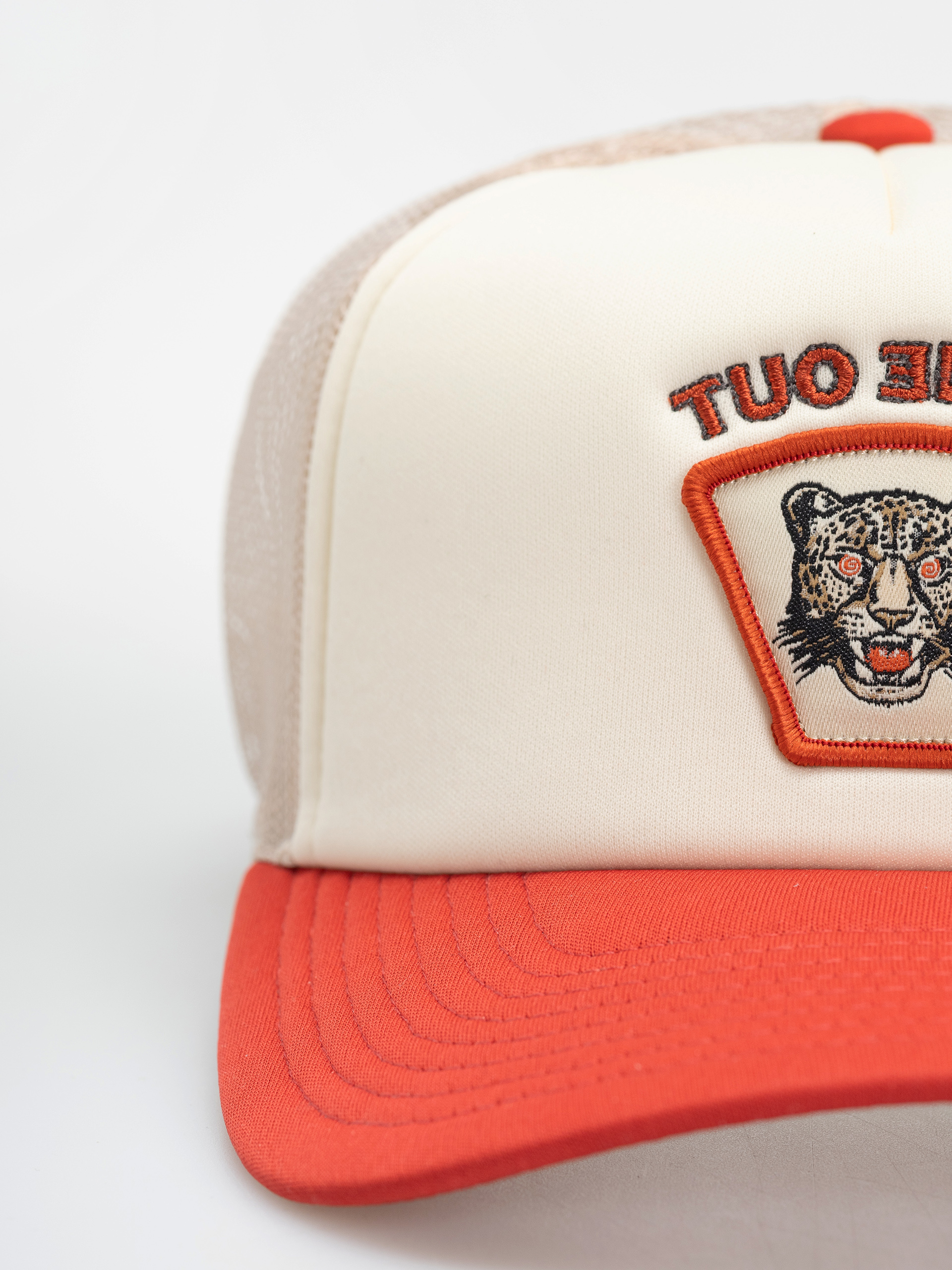 Шапка с козирка Brixton Lost In Reality Np Mp Trucker Wmn (whitecap/adrenaline rush)