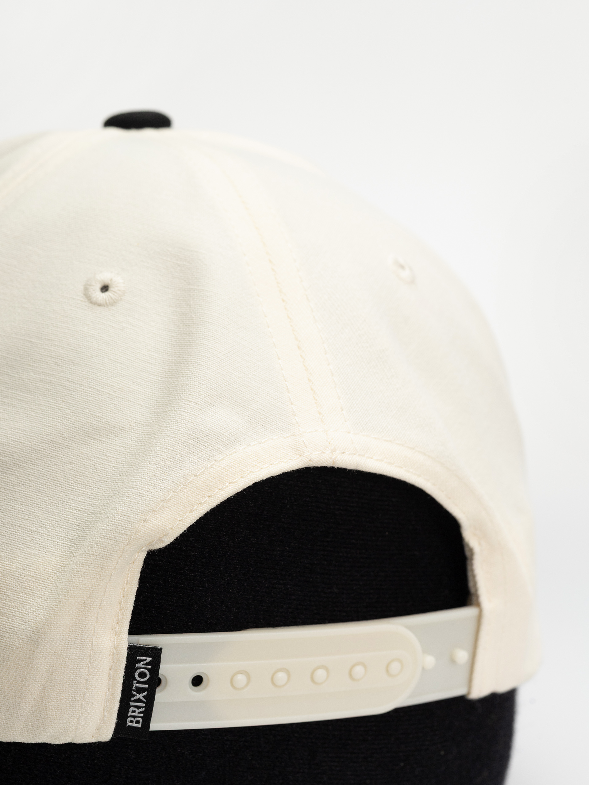 Шапка с козирка Brixton Trophy Horse C Np Mp Snpbk Wmn (black/off white)