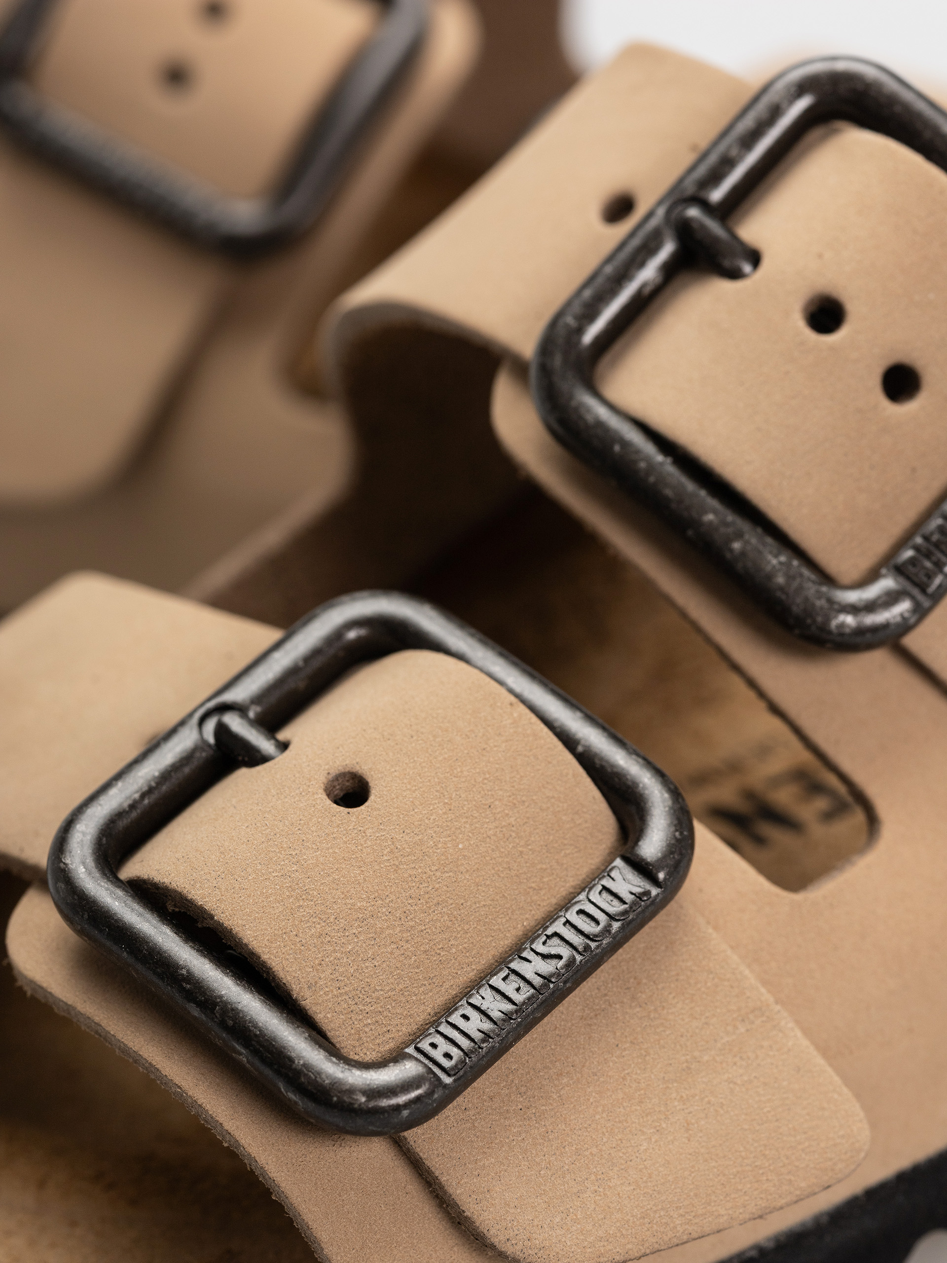 Чехли Birkenstock Arizona Wire Buckle Nubuck Leather Narrow (sandcastle)