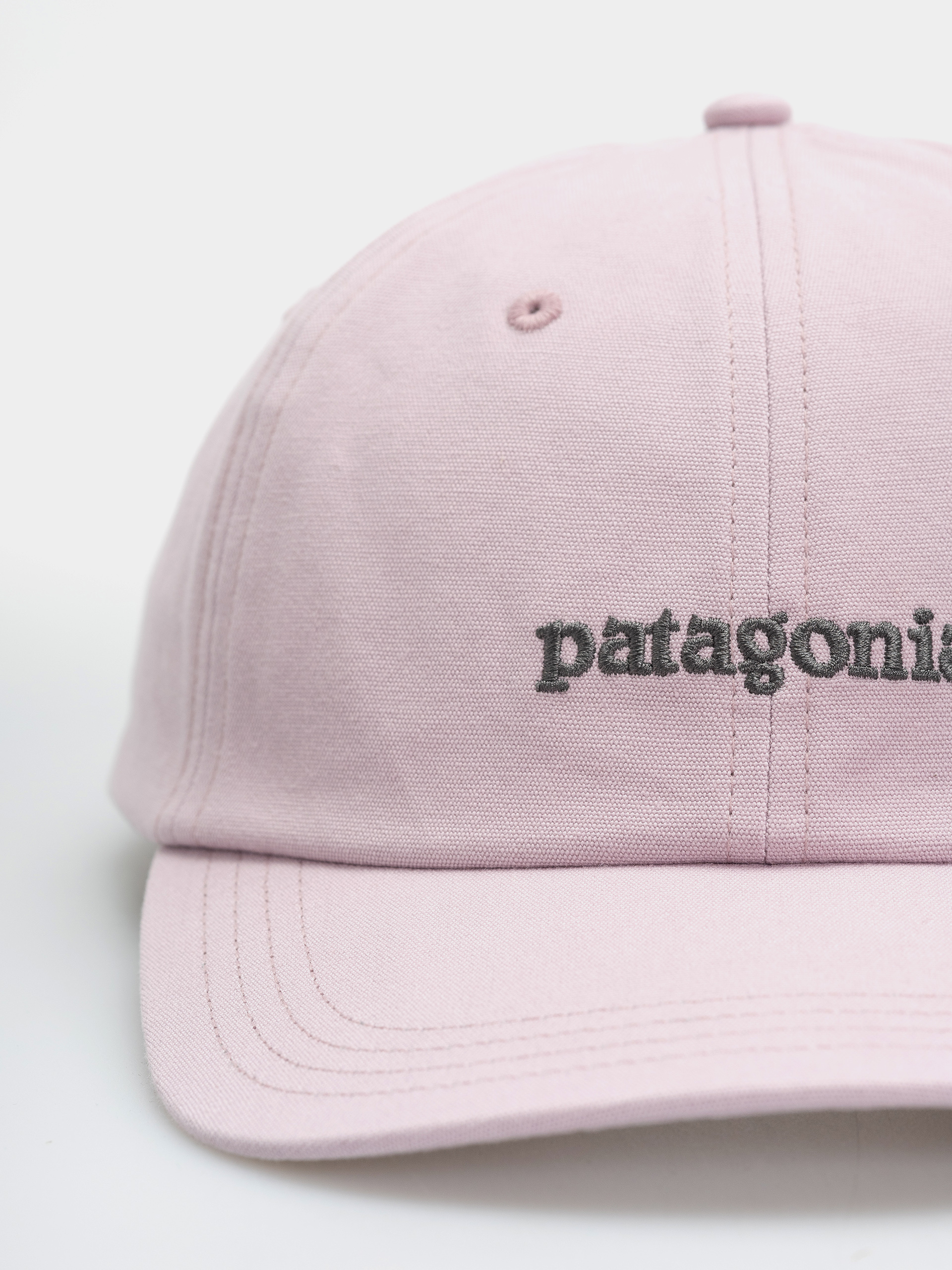Шапка с козирка Patagonia Fitz Roy Icon Trad (text logo/quiet violet)