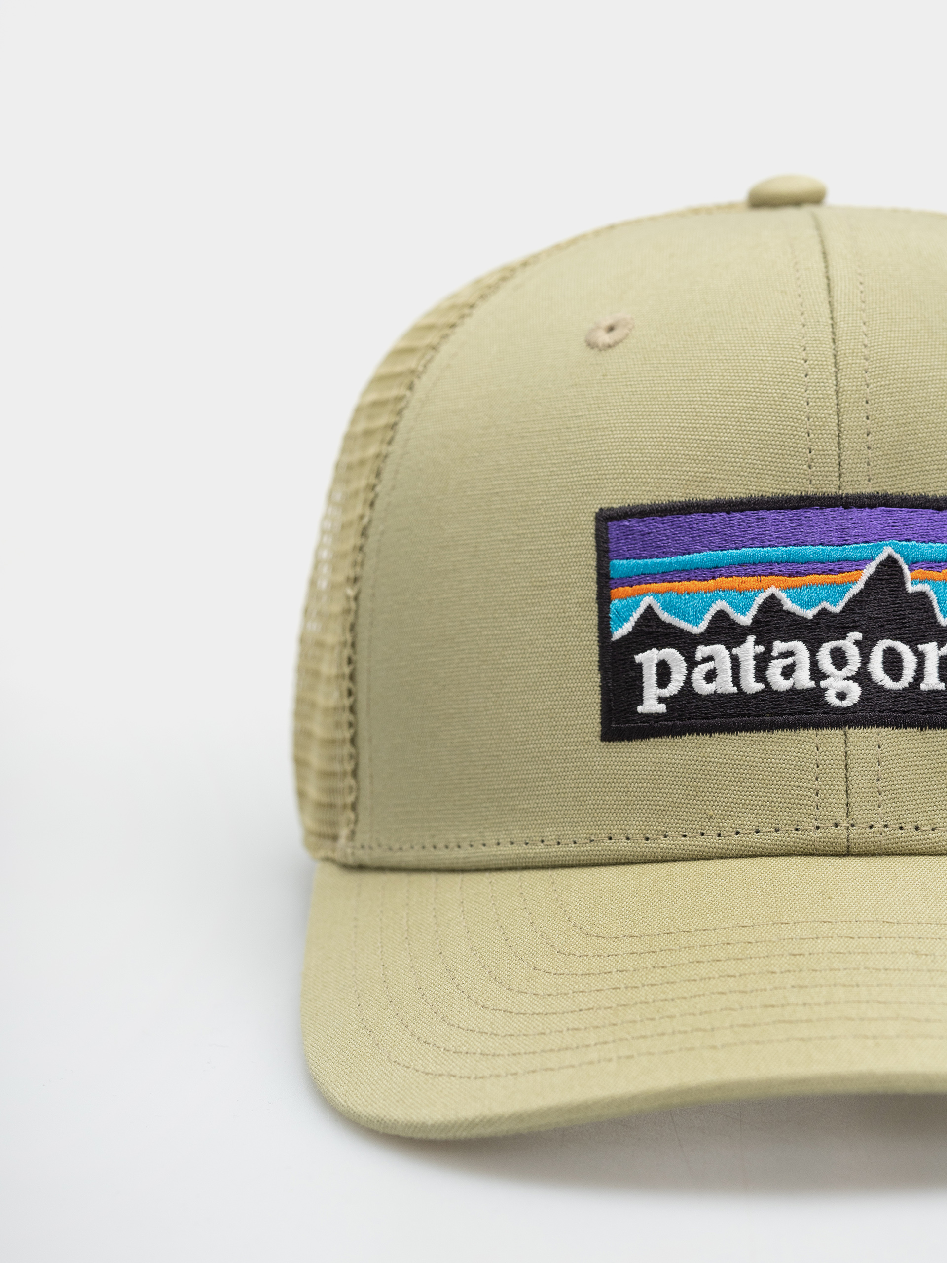 Шапка с козирка Patagonia P 6 Logo Trucker (gumtree green)