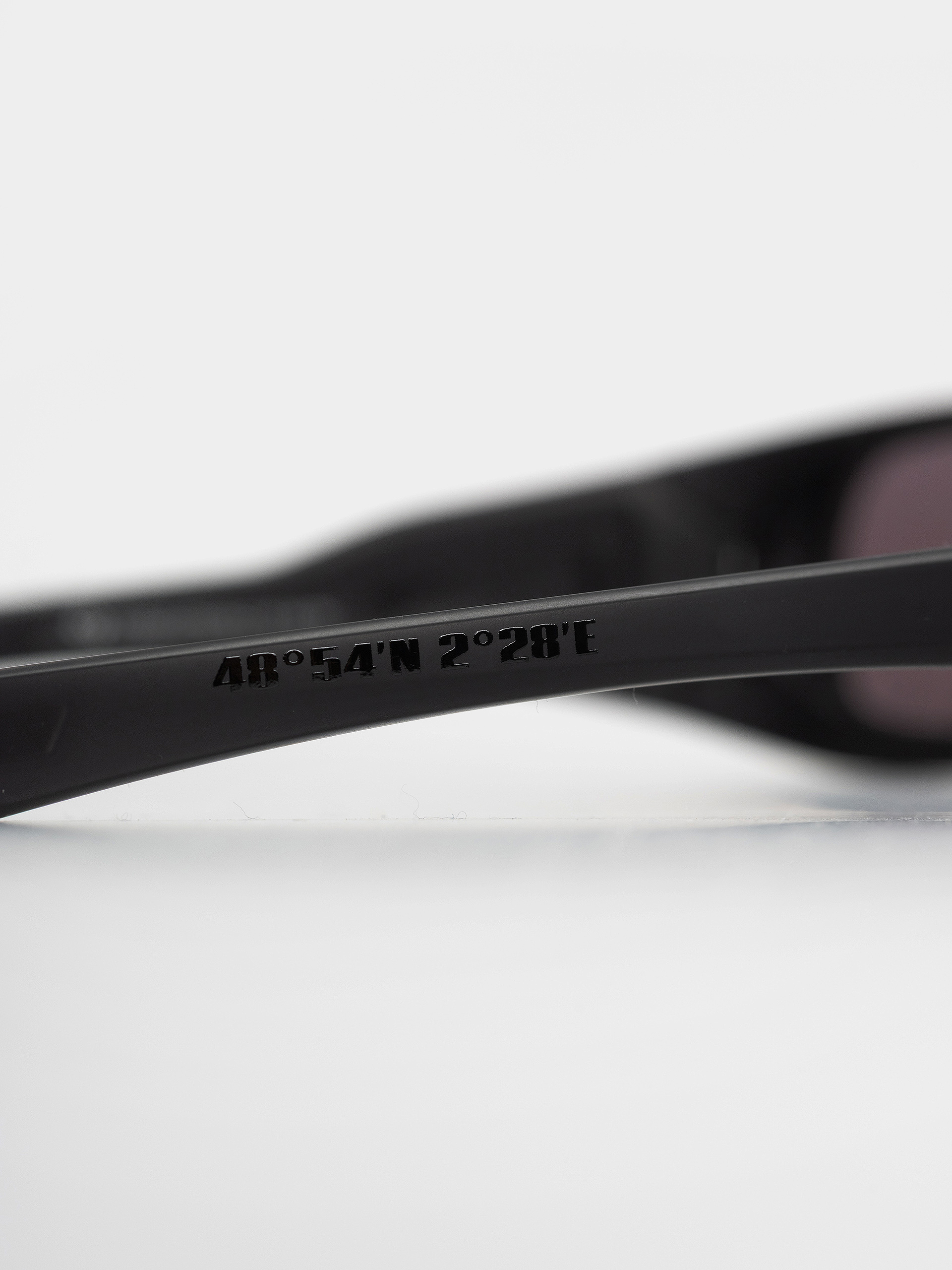 Слънчеви очила Oakley Permian (matte black ink/prizm road)