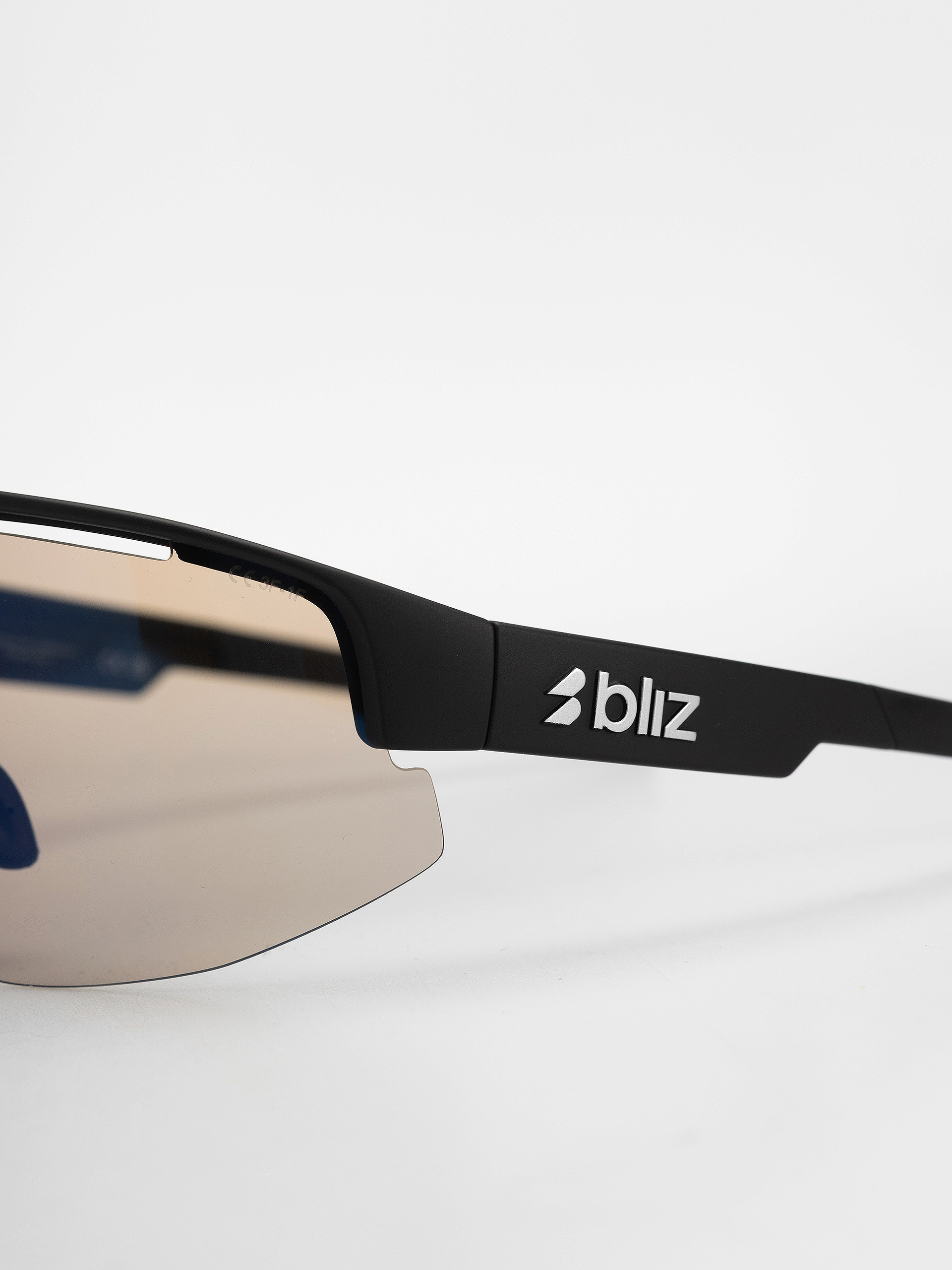 Слънчеви очила Bliz Matrix (matt black/nano optics photochromic brown w blue multi)