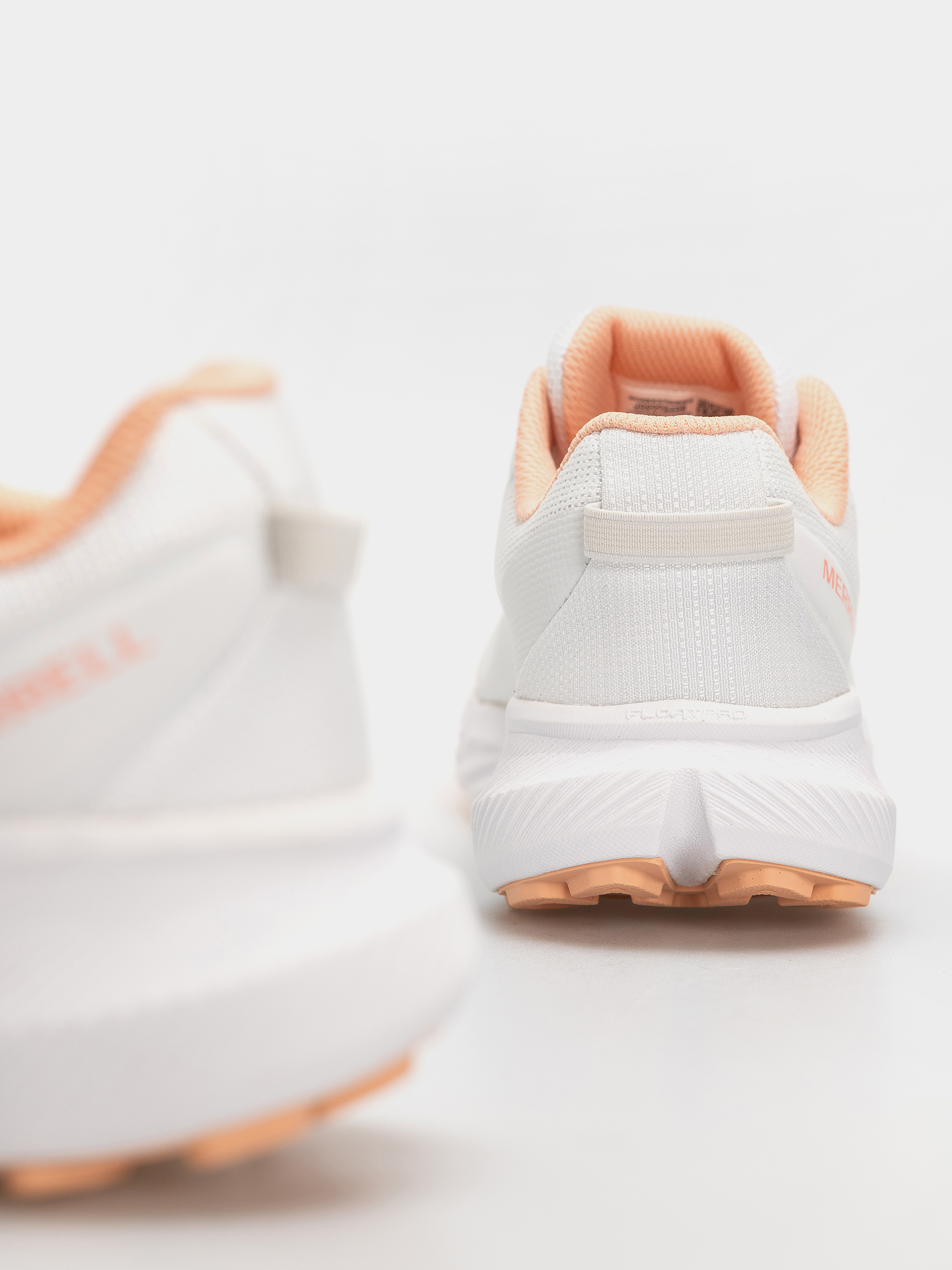 Обувки Merrell Agility Trail Wmn (white/peach)