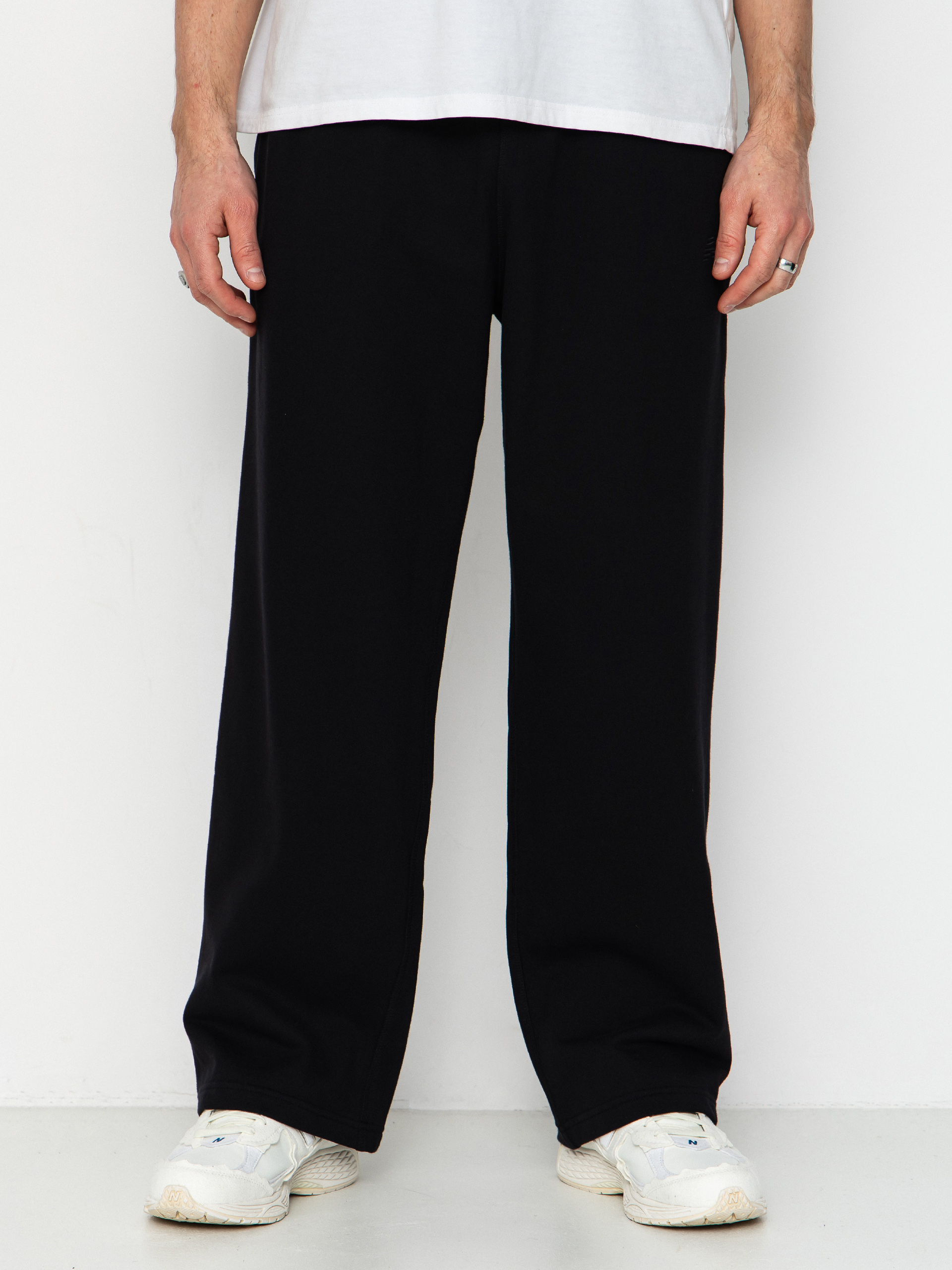 Панталони New Balance Athletics French Terry (black)