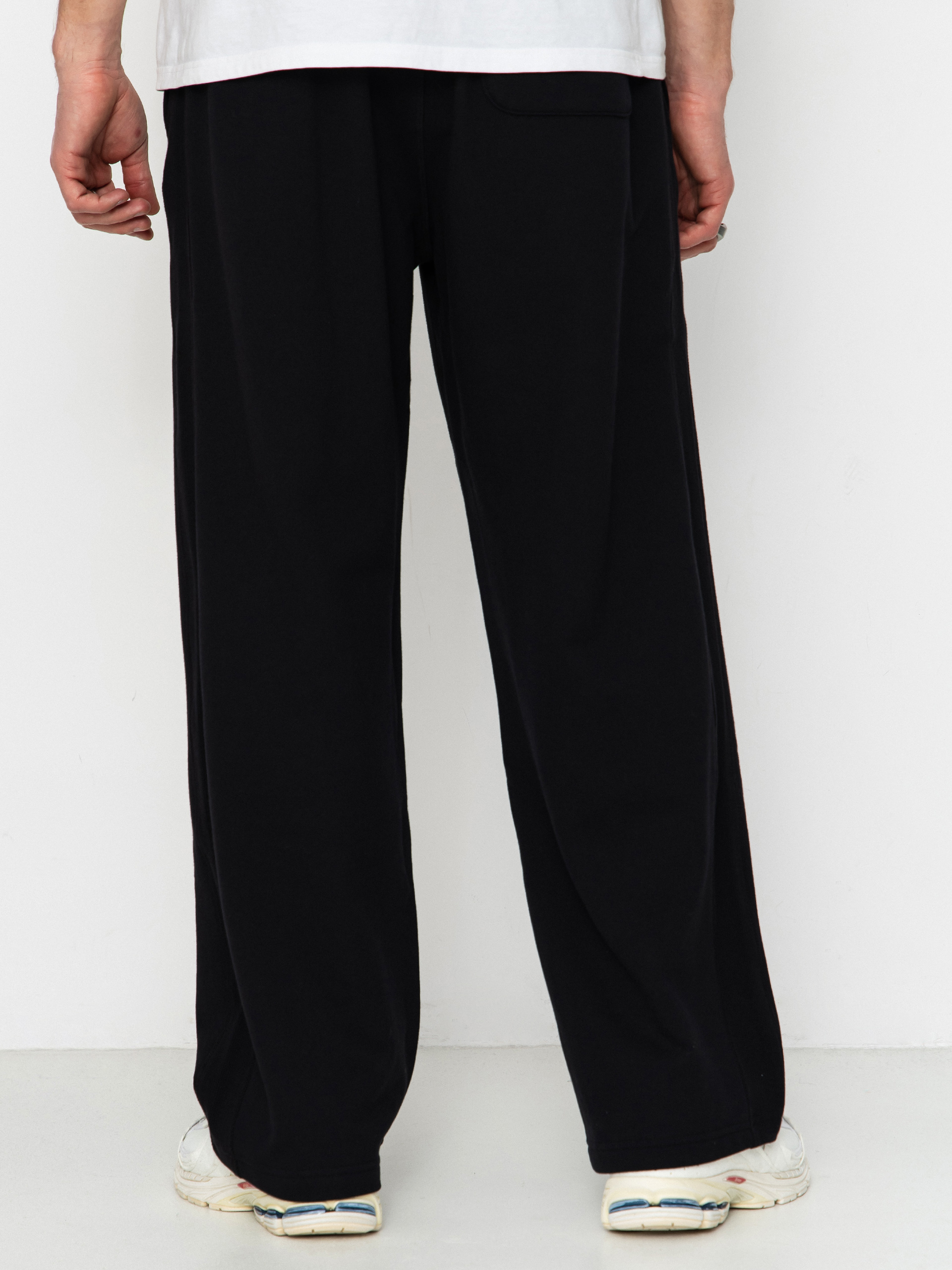 Панталони New Balance Athletics French Terry (black)