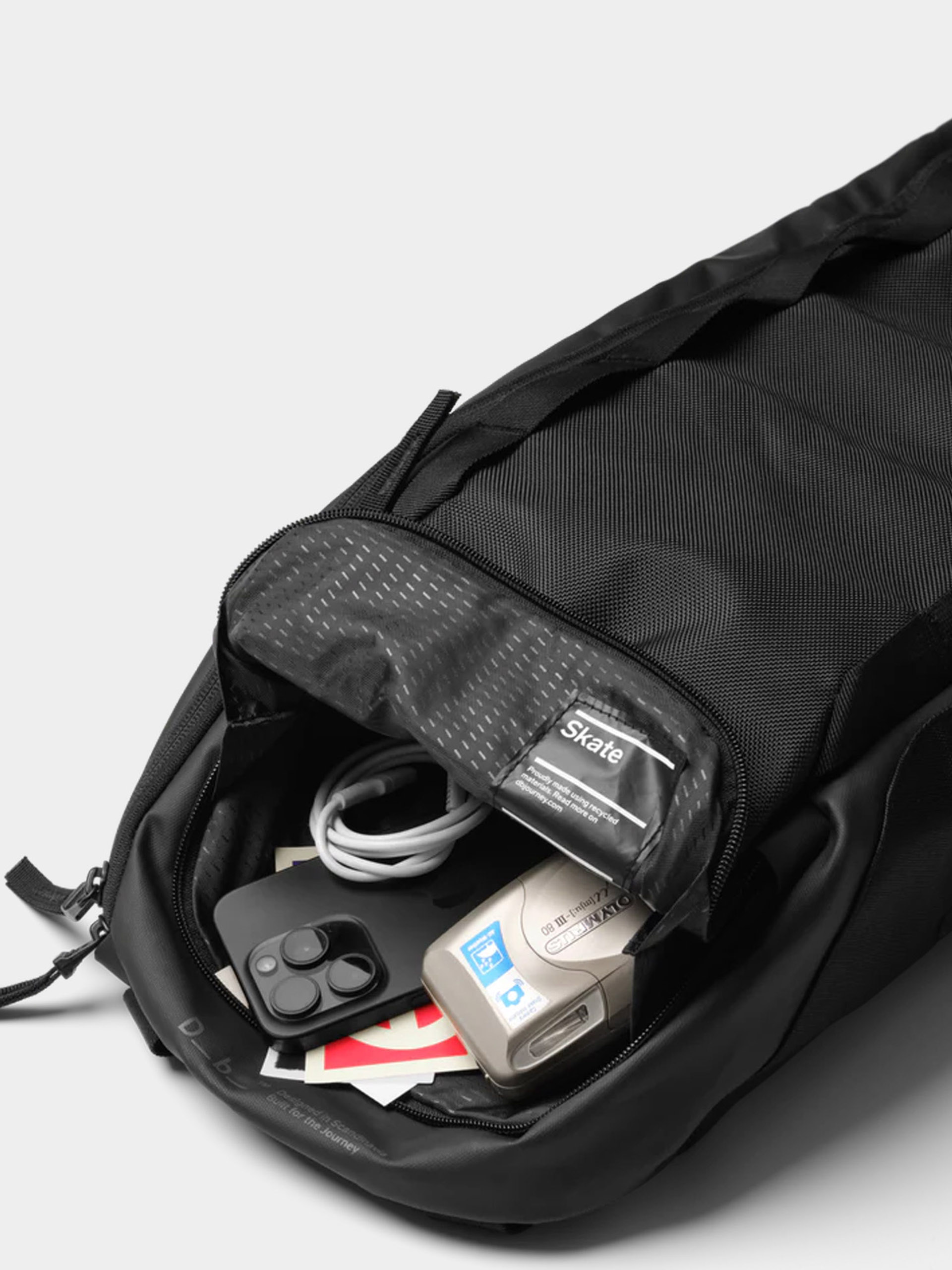 Раница Db Skate Carrier 32L (black out)