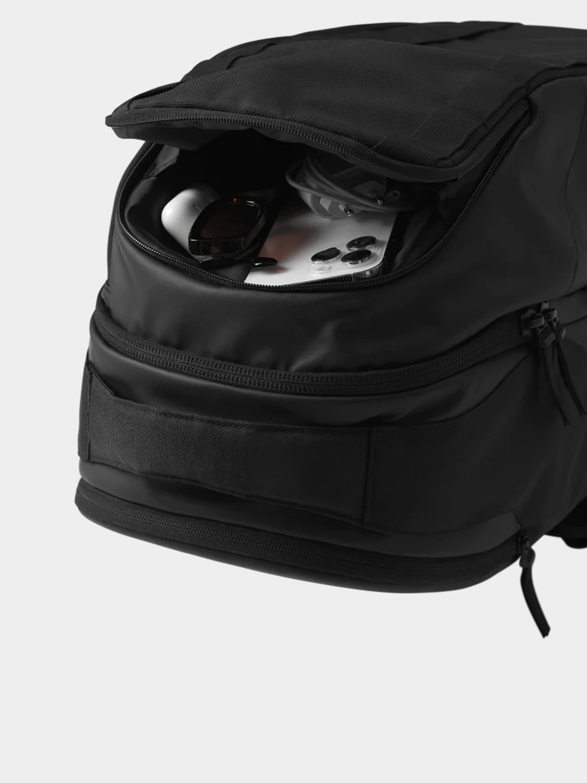 Раница Db Skateboarding Pro Travel Pack 65L (black out)