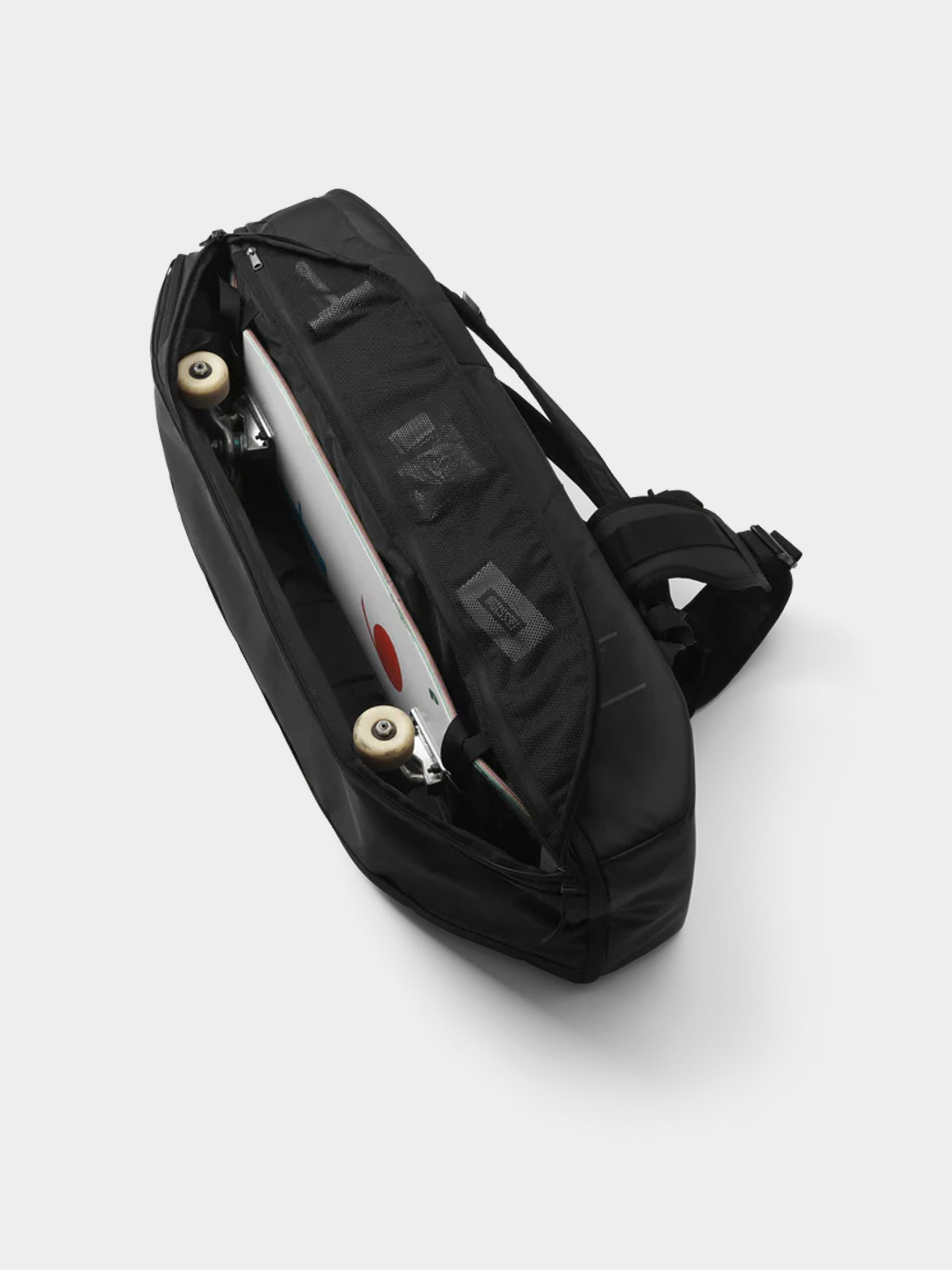 Раница Db Skateboarding Pro Travel Pack 65L (black out)