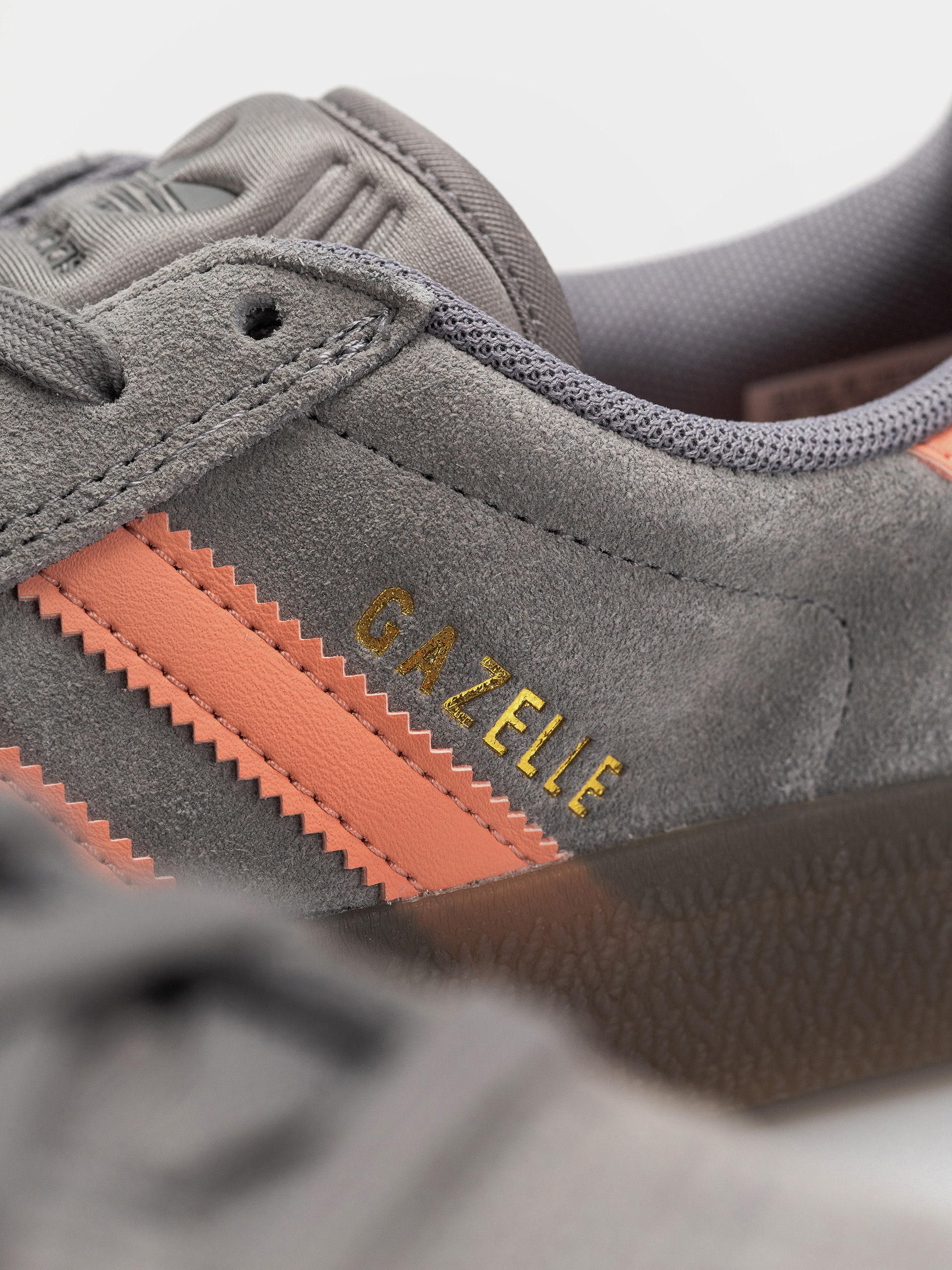 Обувки adidas Gazelle Adv (grethr/woncla/gum5)
