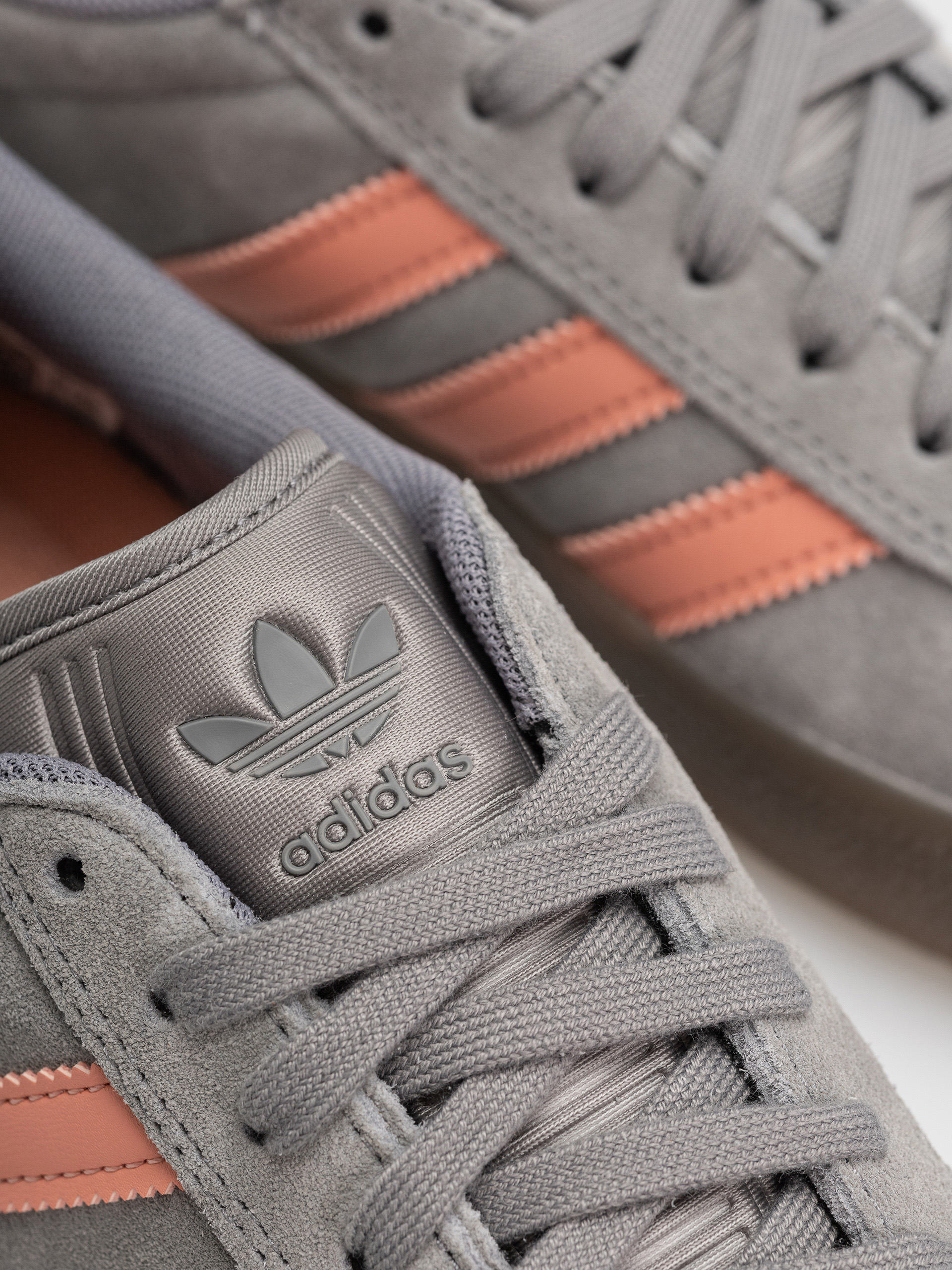 Обувки adidas Gazelle Adv (grethr/woncla/gum5)