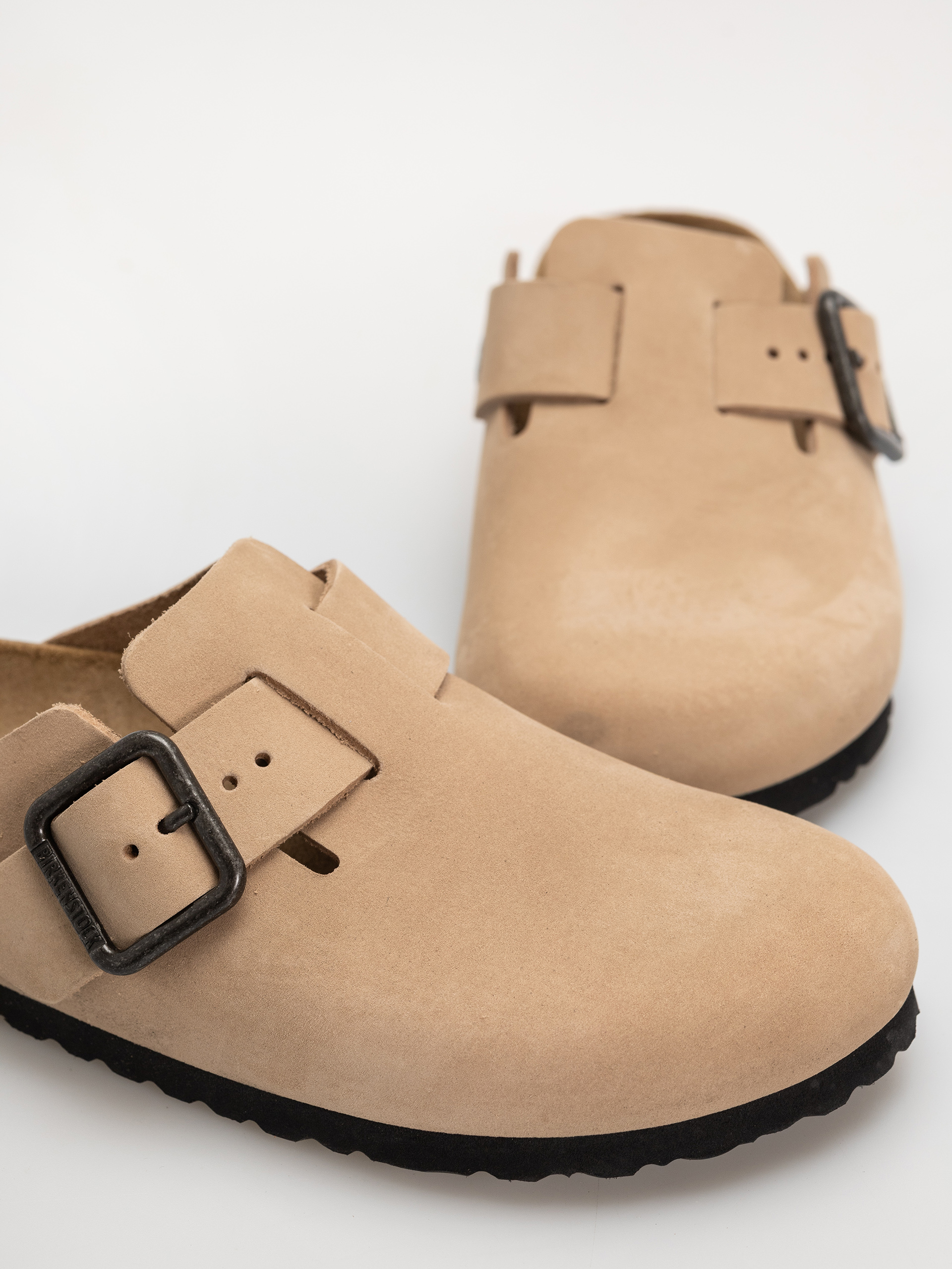 Чехли Birkenstock Boston Wire Buckle Nubuck Leather Narrow (sandcastle)