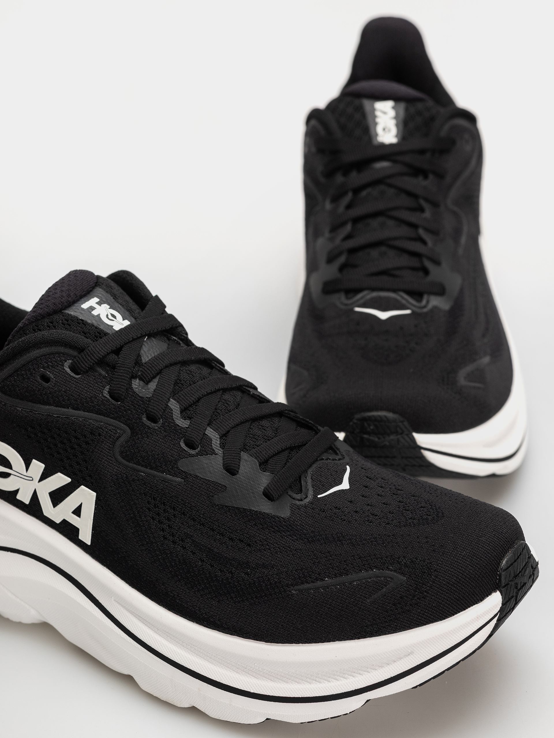 Обувки Hoka Clifton 10 (black/white)