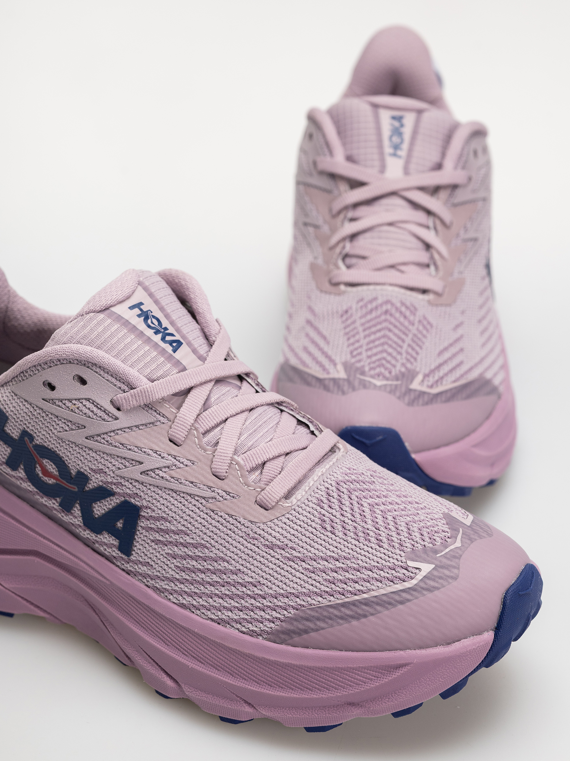 Обувки Hoka Challenger 8 GTX Wmn (fragrant lilac/berry mauve)