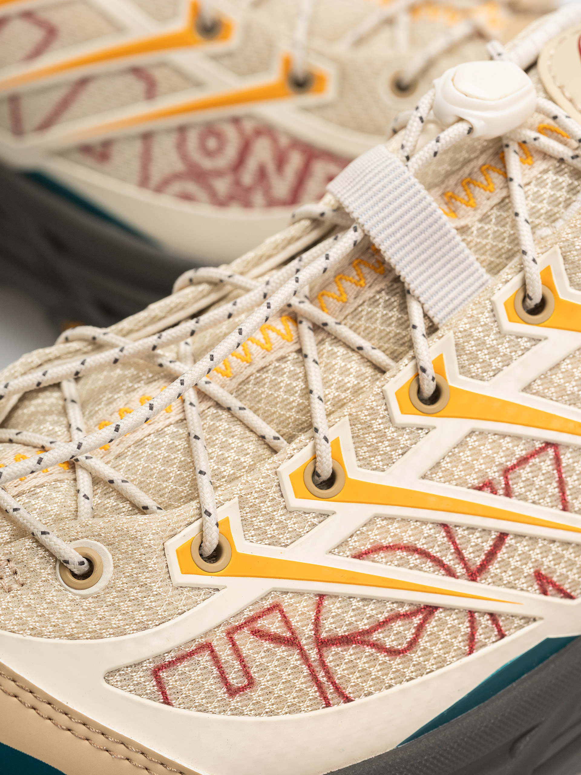 Обувки Hoka Mafate Three2 Wordmark (cream/khaki)