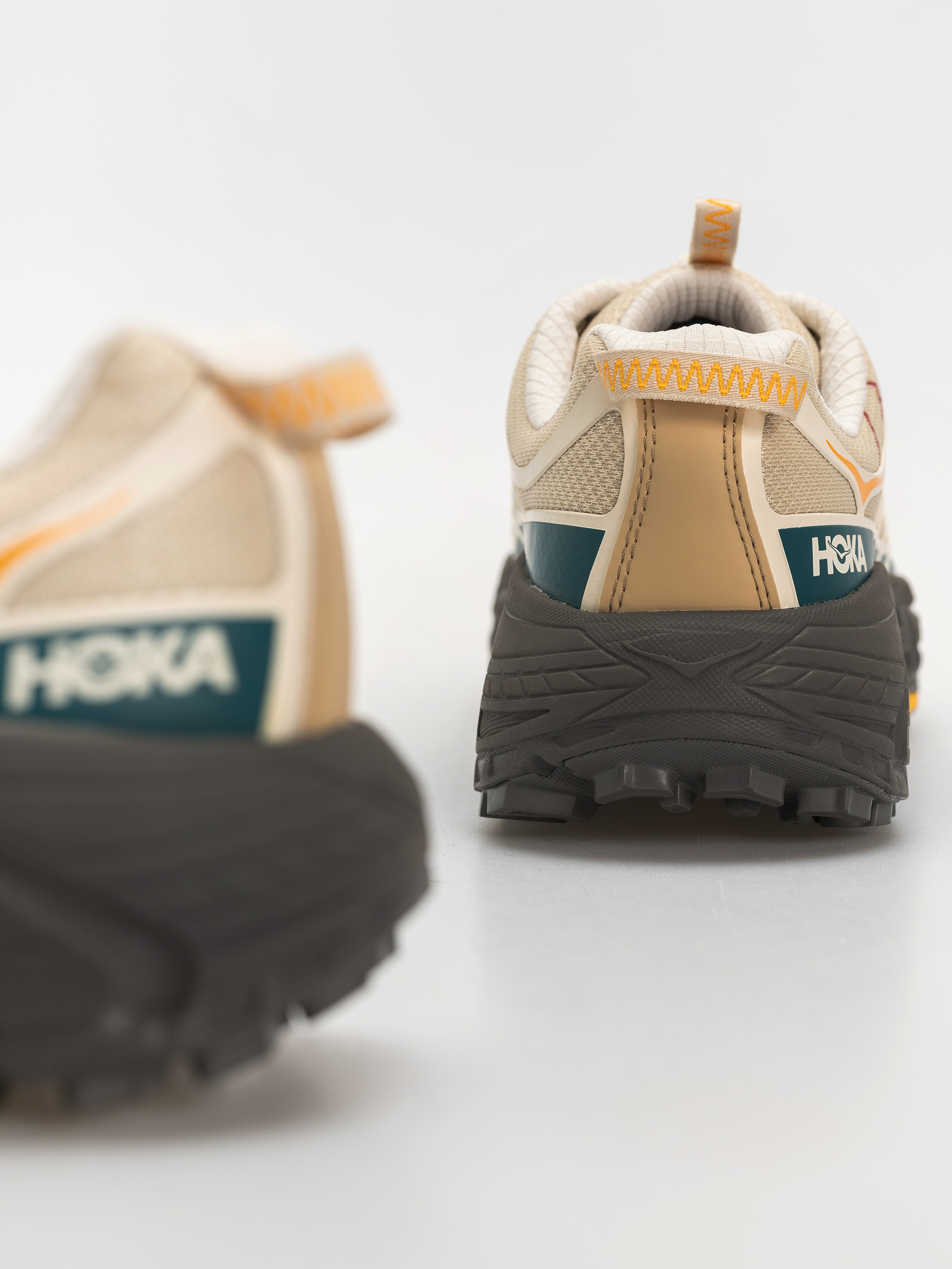 Обувки Hoka Mafate Three2 Wordmark (cream/khaki)