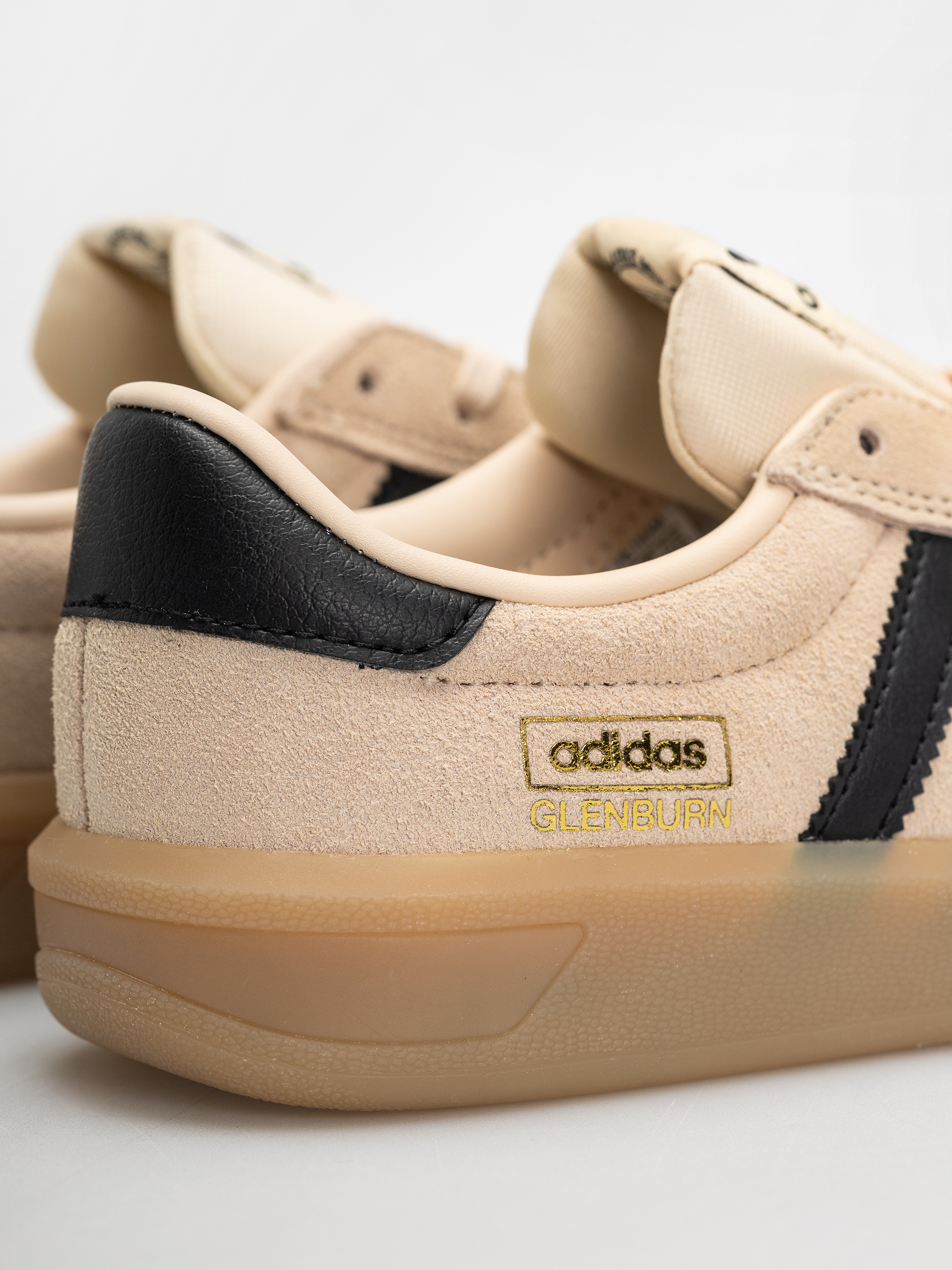 Обувки adidas Glenburn (sanstr/cblack/gum4)