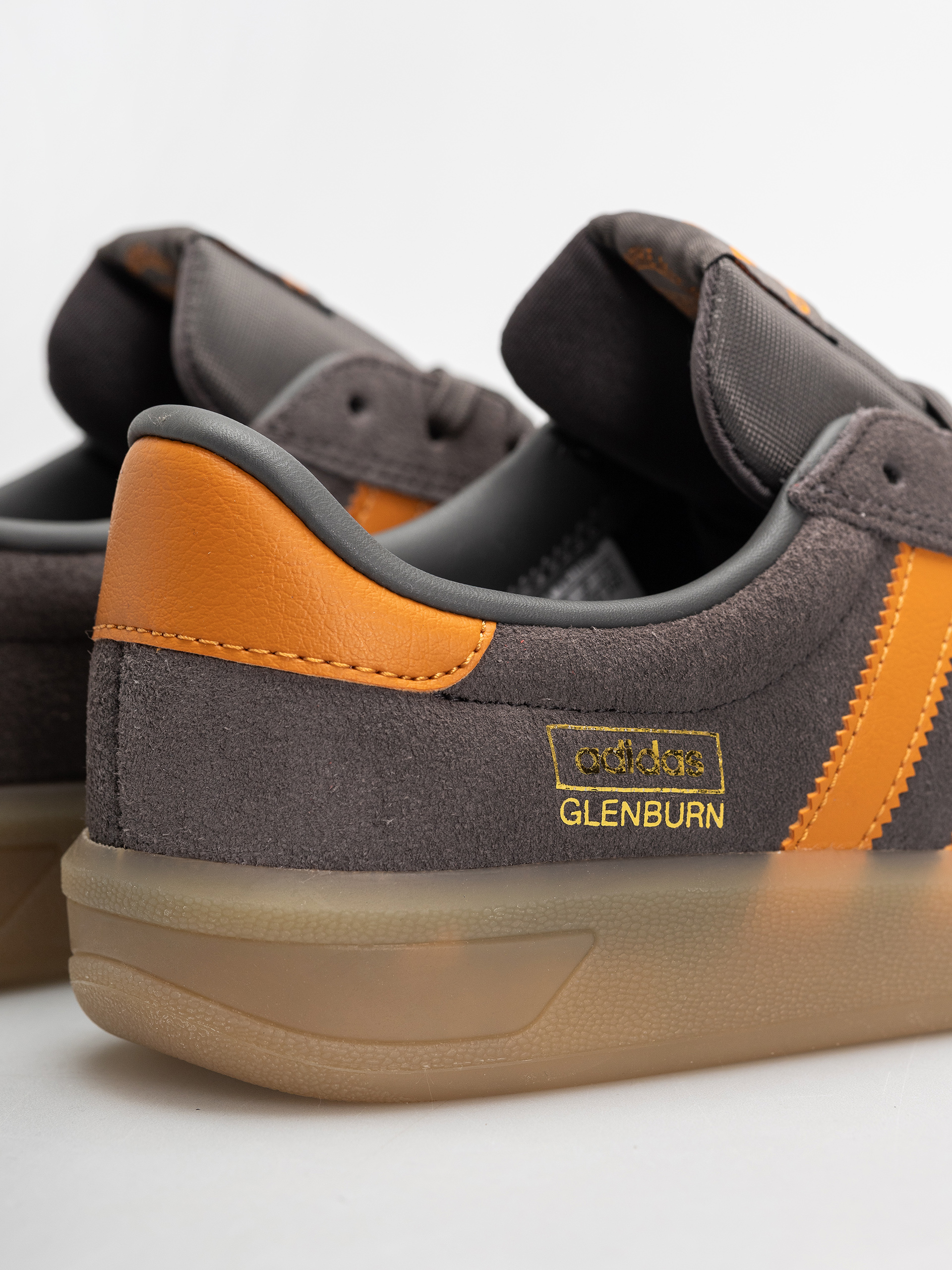 Обувки adidas Glenburn (chacoa/rusora/gum4)
