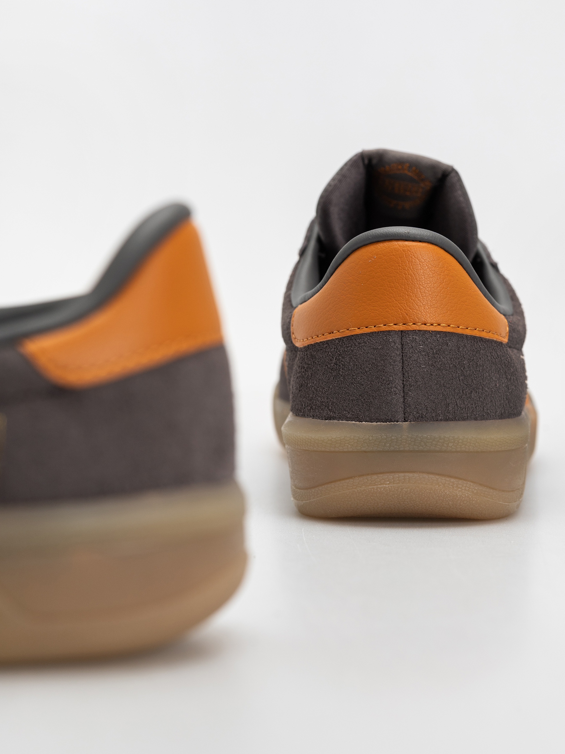Обувки adidas Glenburn (chacoa/rusora/gum4)