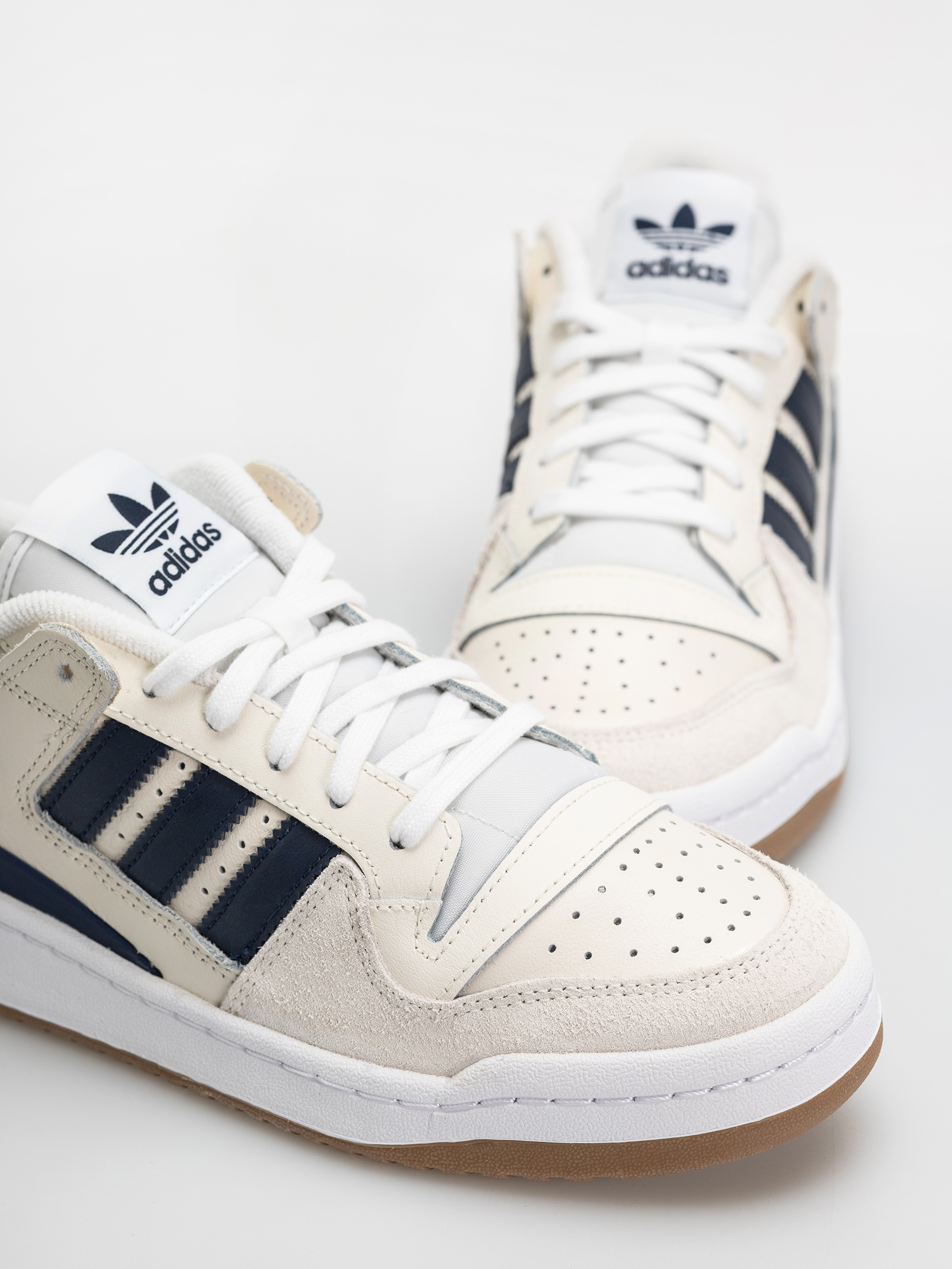 Обувки adidas Forum 84 Low Adv (cwhite/conavy/ftwwht)